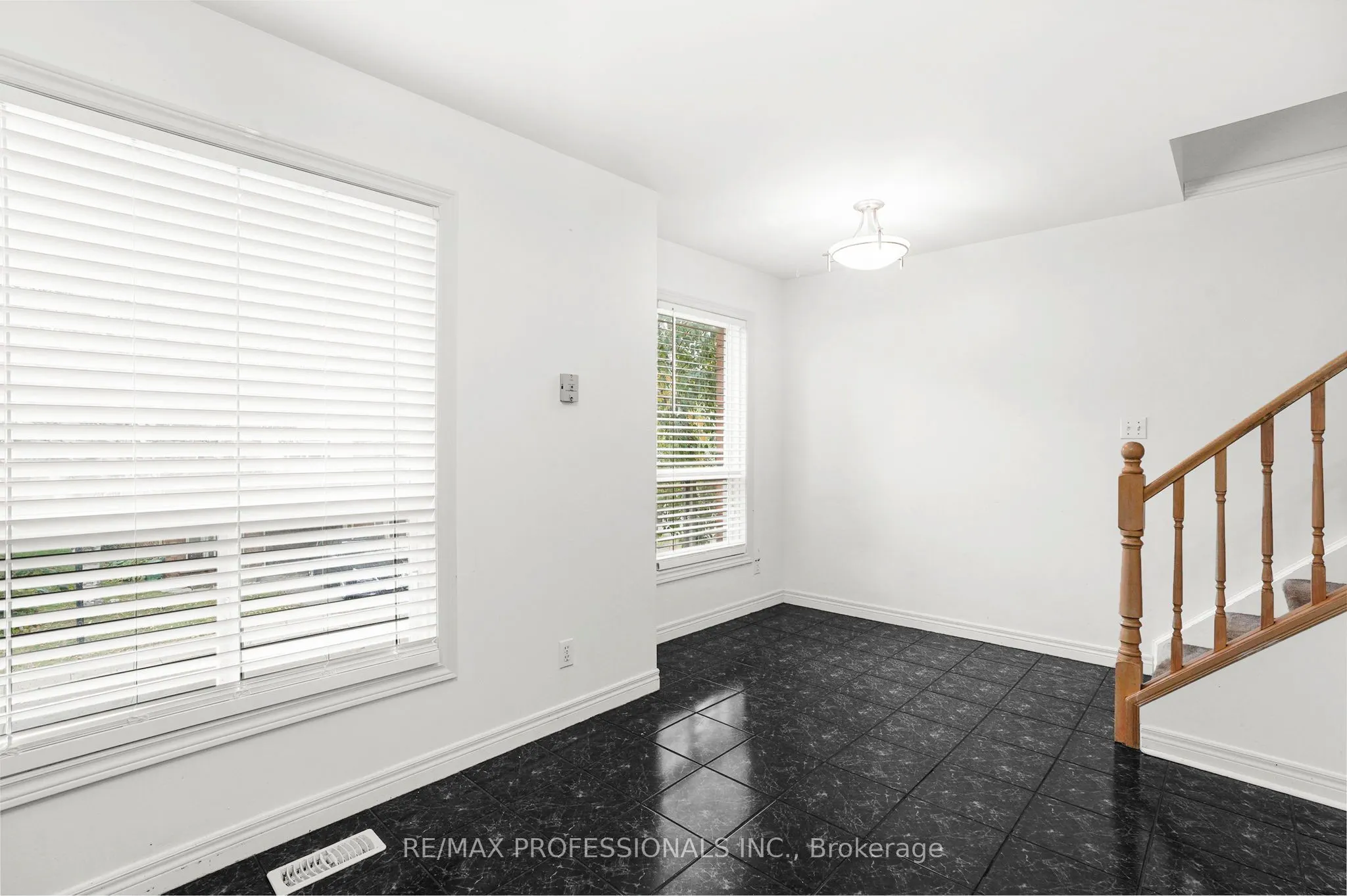 384 Limeridge Road E, #17