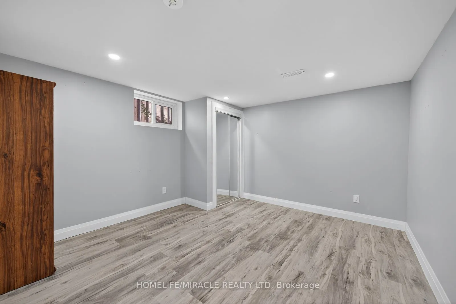 764 Upper Ottawa Street