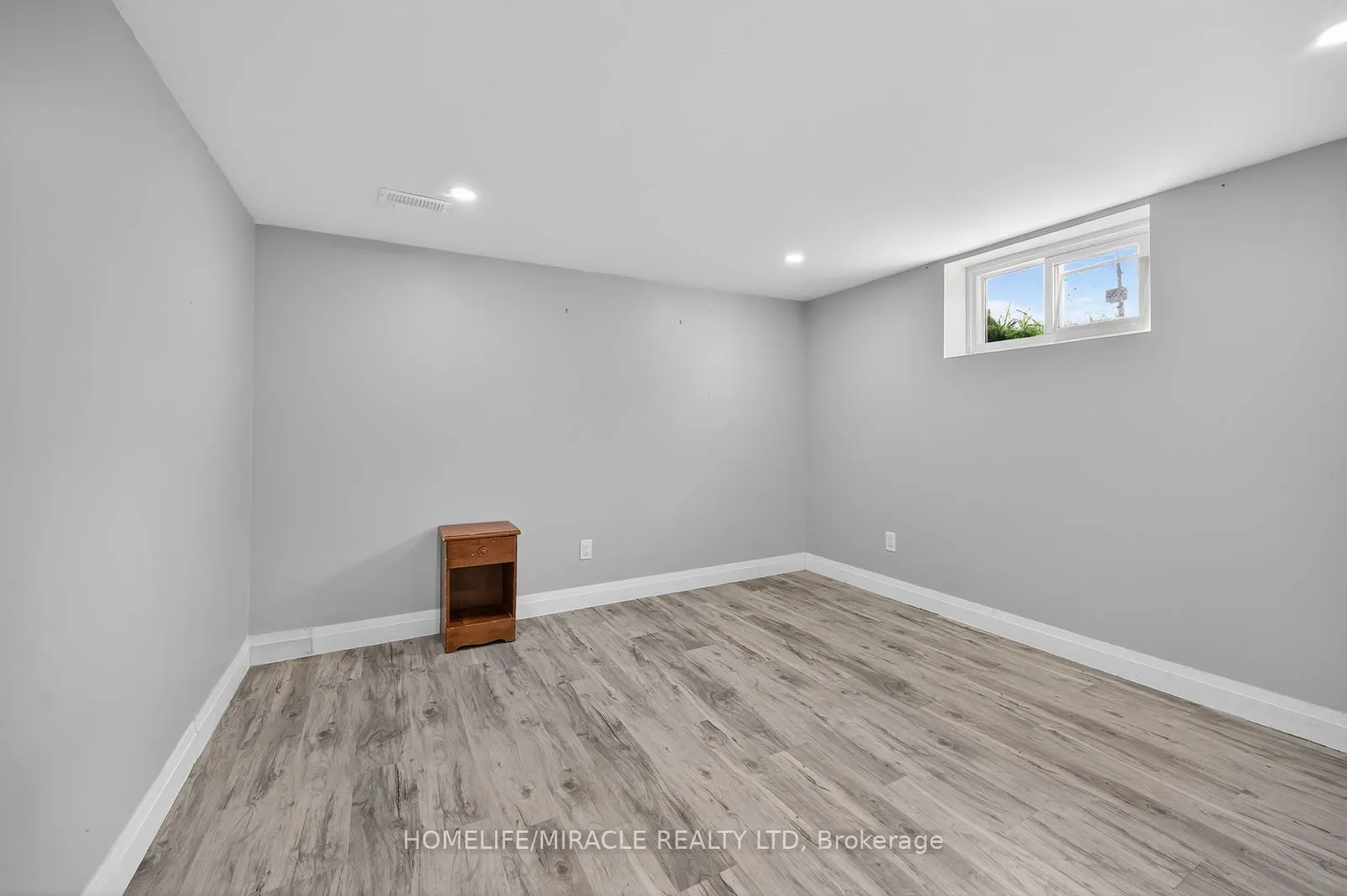 764 Upper Ottawa Street