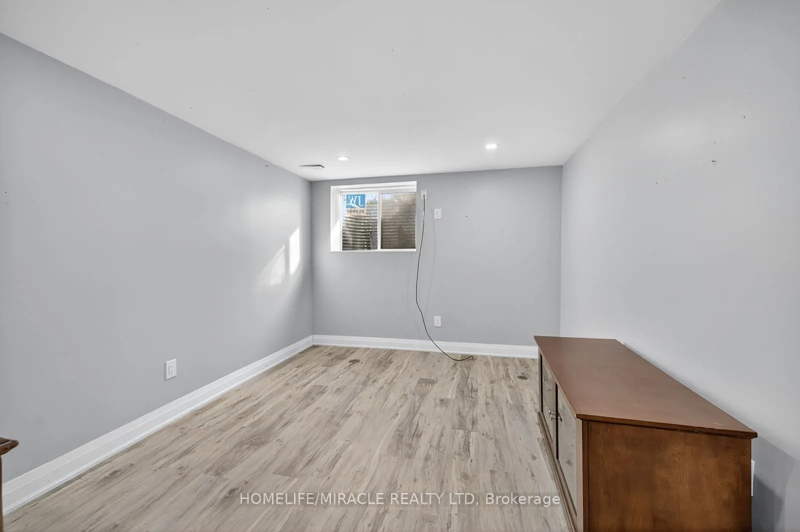 764 Upper Ottawa Street