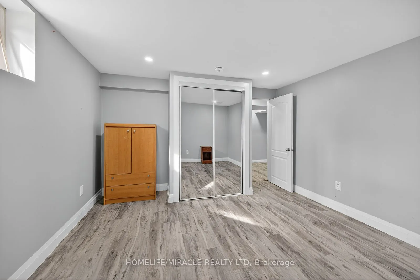 764 Upper Ottawa Street