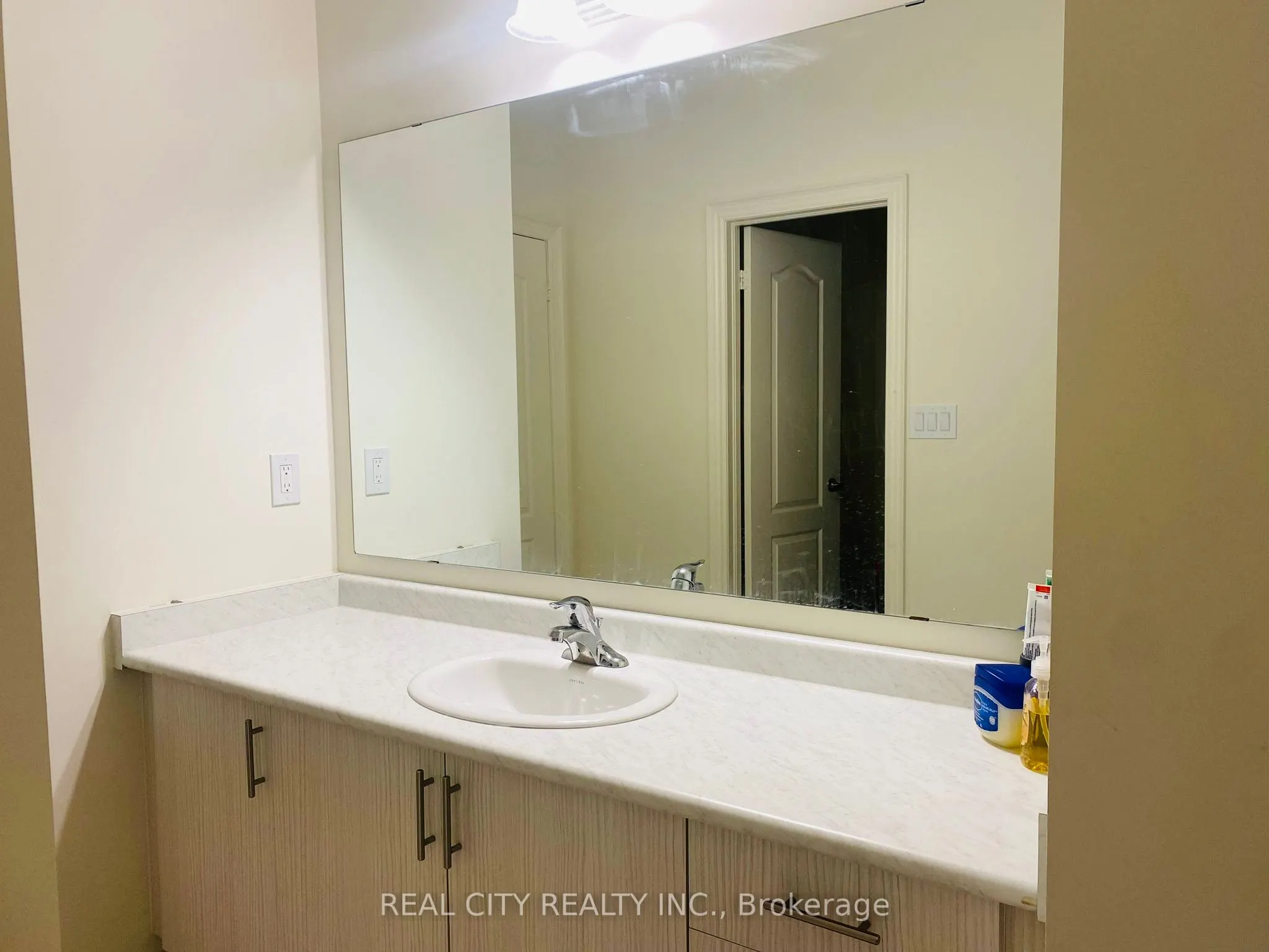 56 Bloomfield Crescent