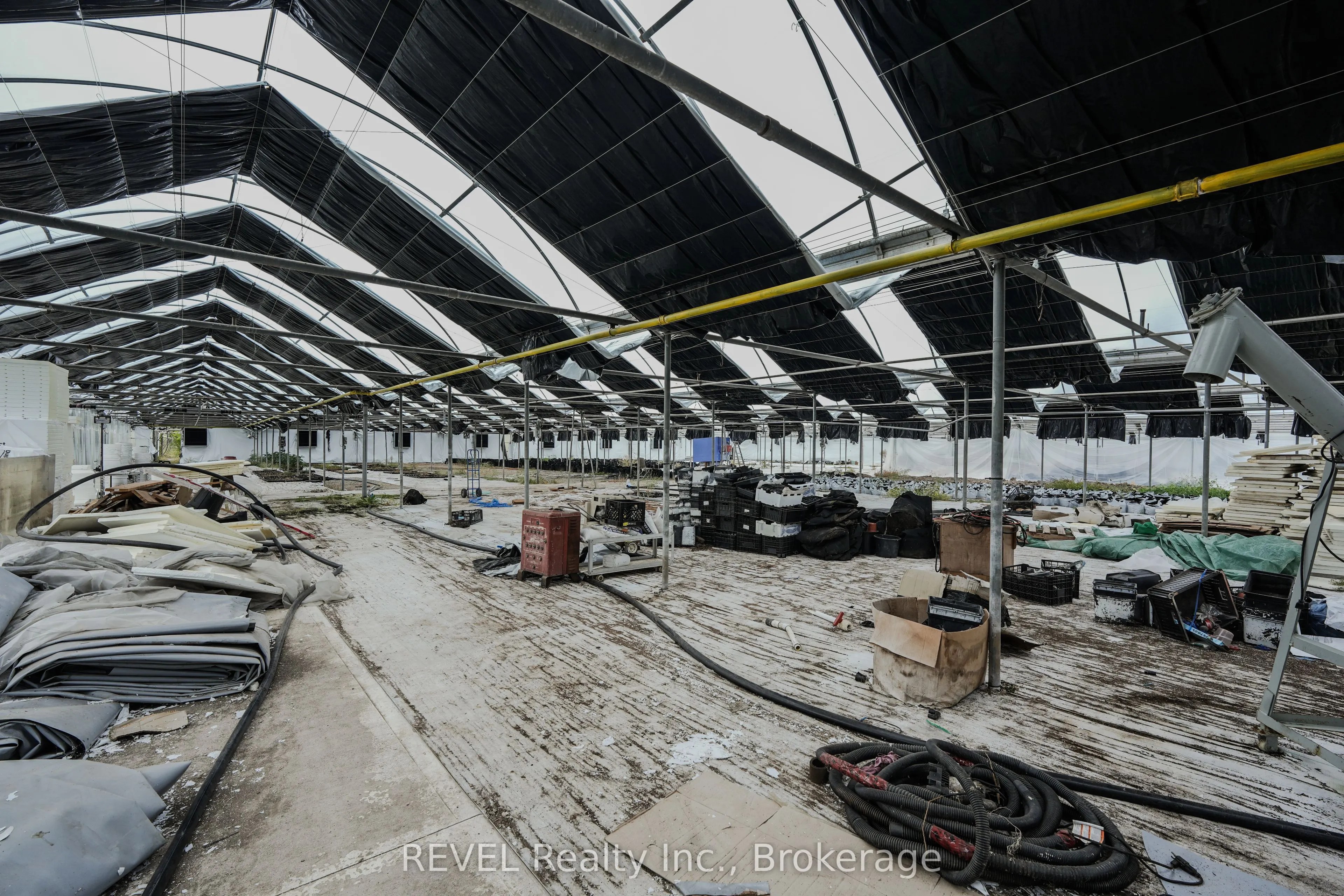 1269 1273 LARKIN Road E