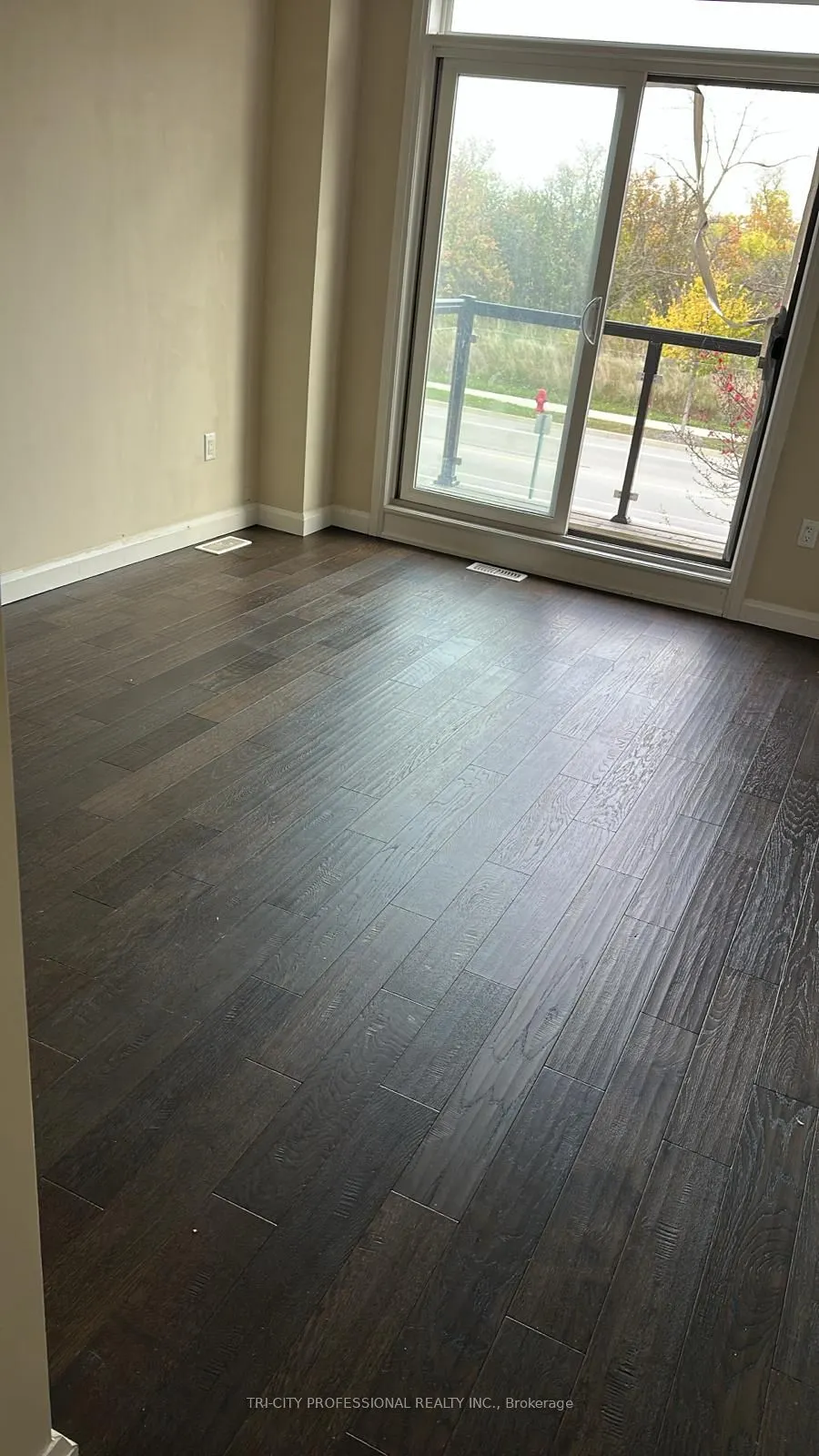 23 Echovalley Drive, #7