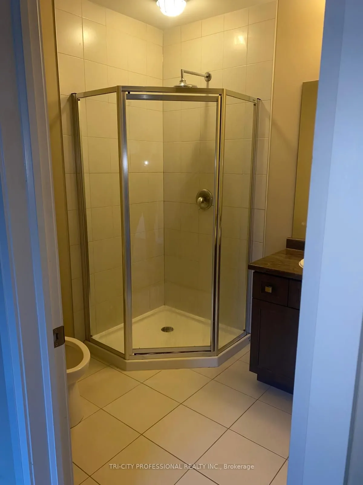 23 Echovalley Drive, #7