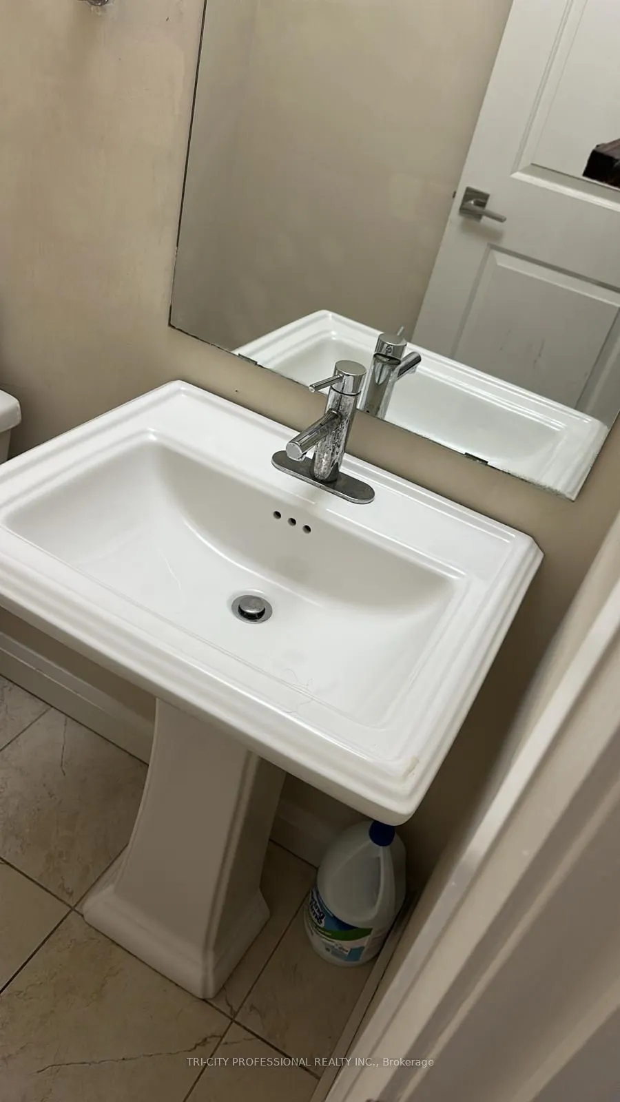 23 Echovalley Drive, #7