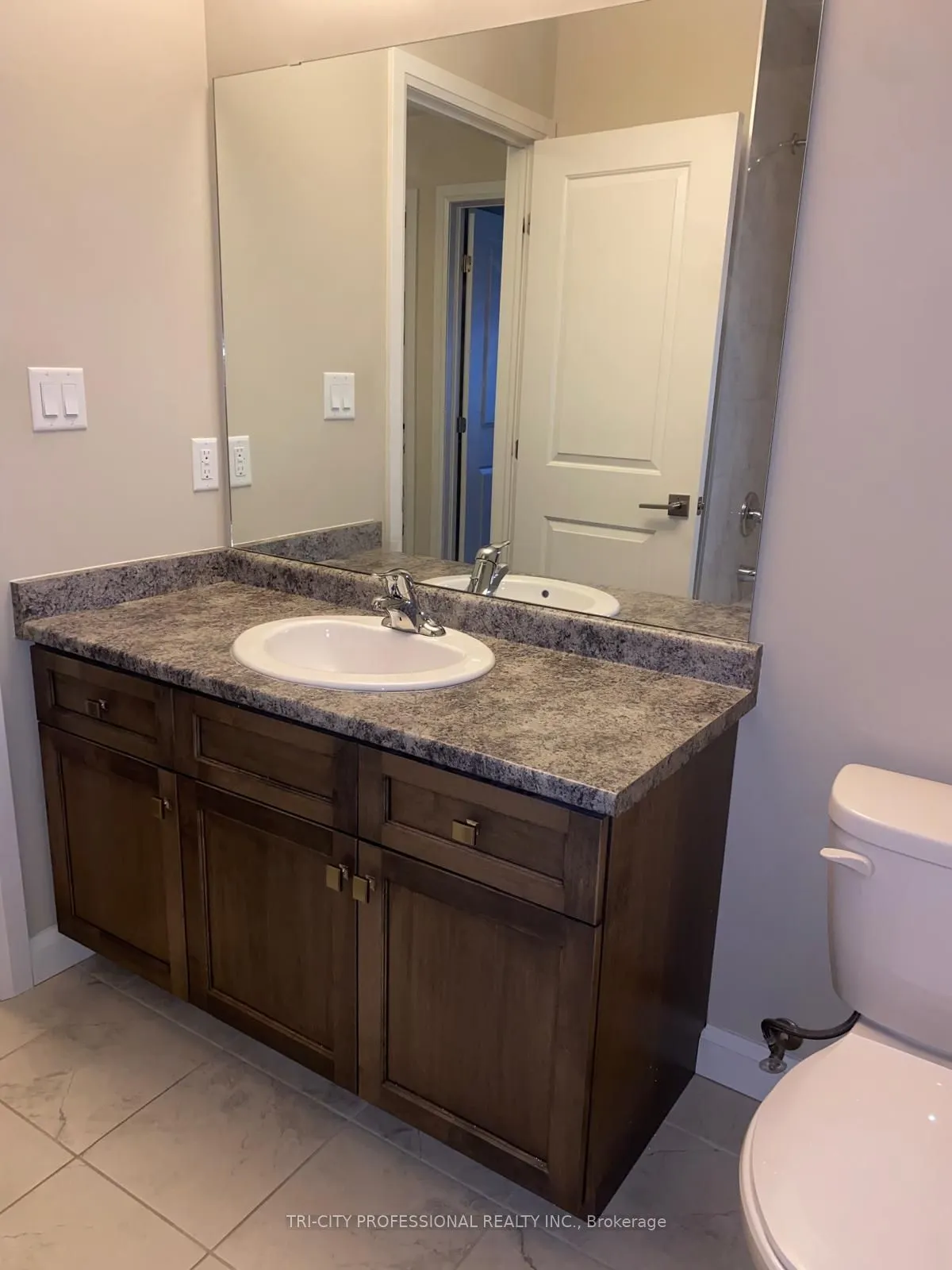 23 Echovalley Drive, #7