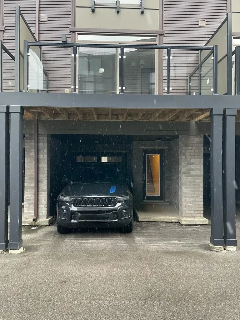 23 Echovalley Drive, #7