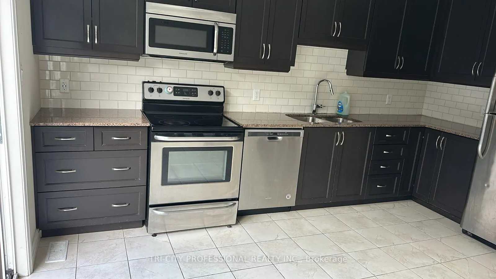 23 Echovalley Drive, #7