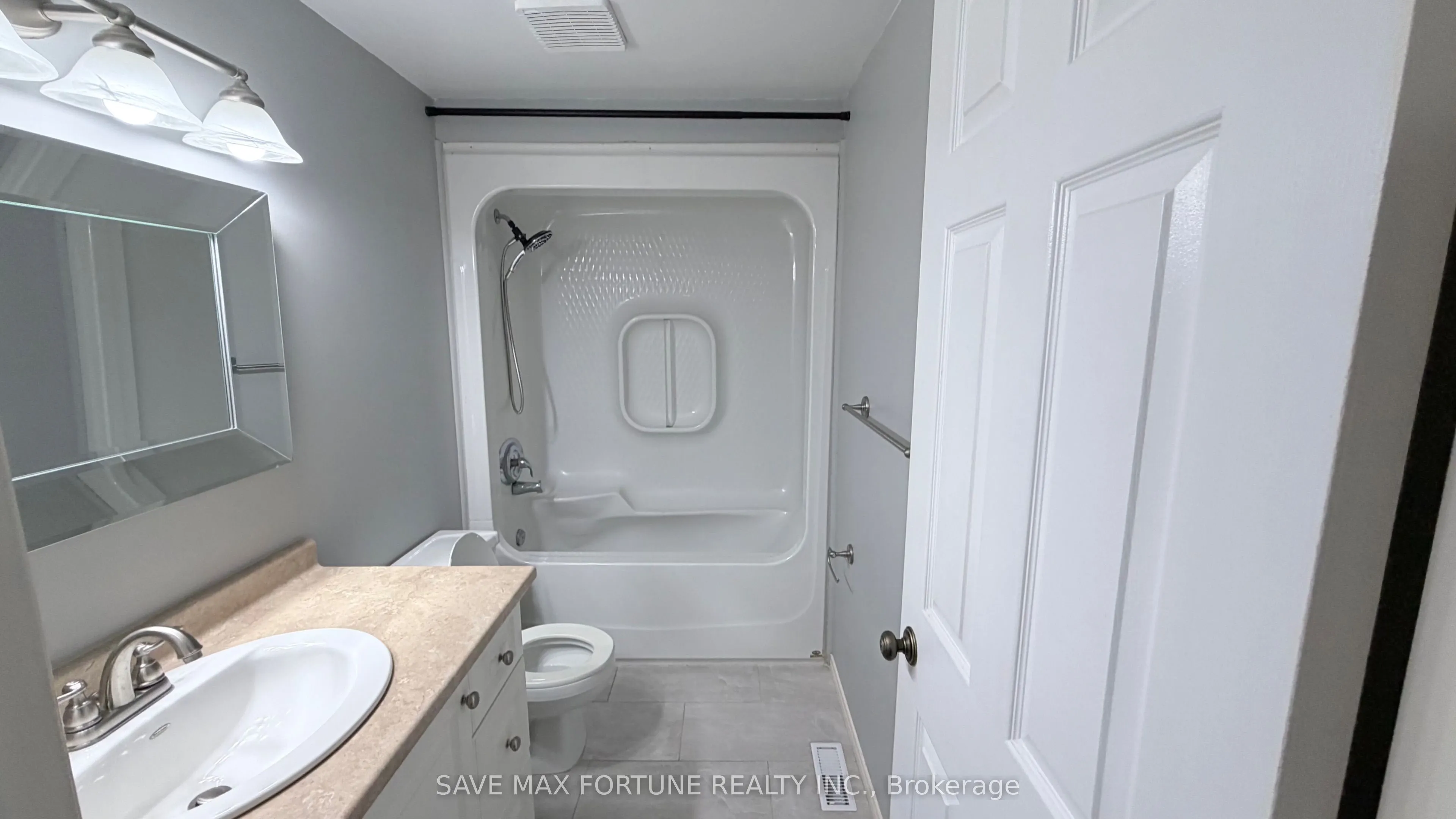 1 Royalwood Court, #27