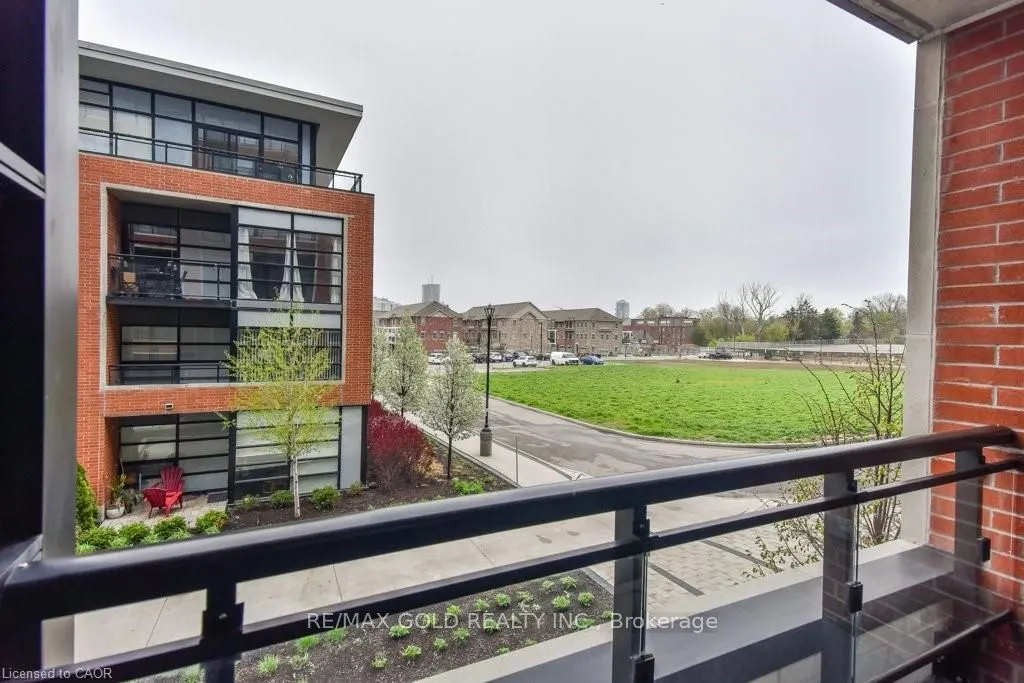 15 Prince Albert Boulevard, #218