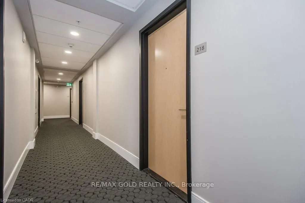 15 Prince Albert Boulevard, #218