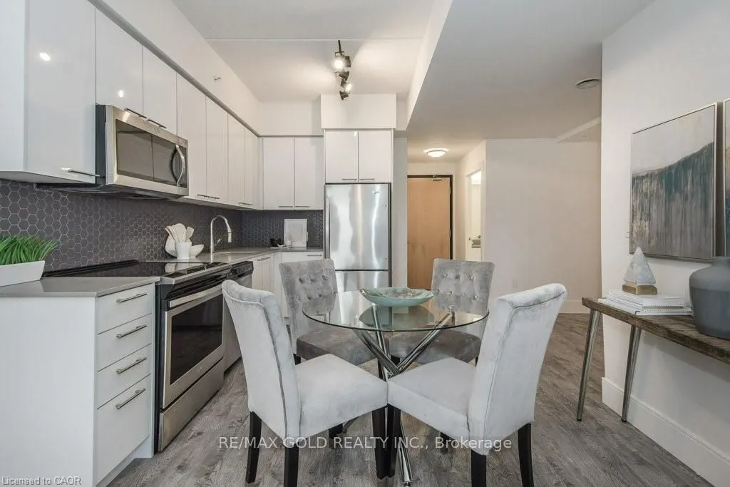 15 Prince Albert Boulevard, #218