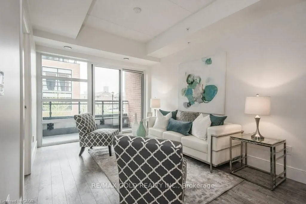 15 Prince Albert Boulevard, #218