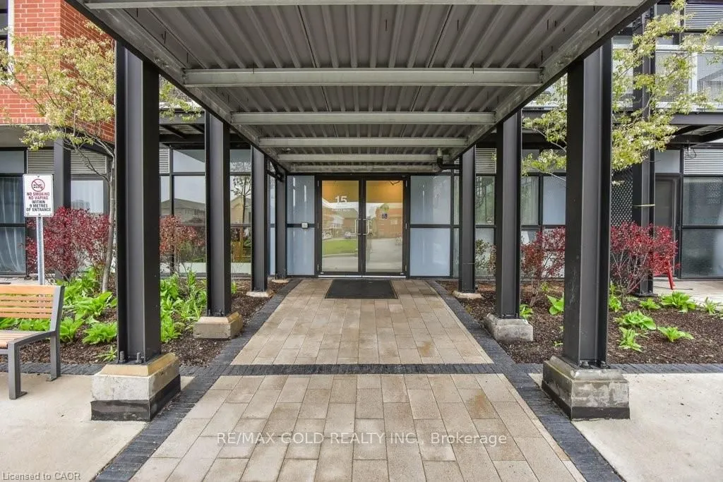 15 Prince Albert Boulevard, #218