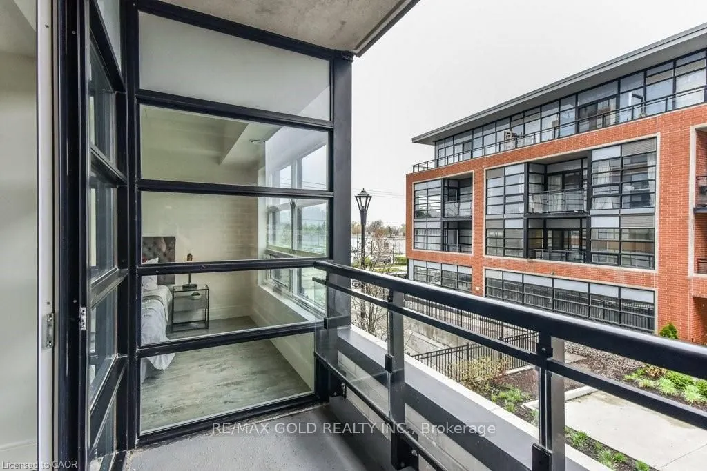 15 Prince Albert Boulevard, #218