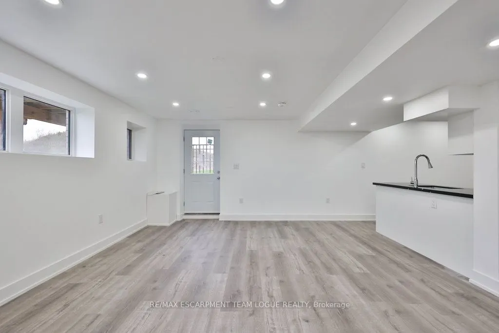 91 Midland Place, #Lower