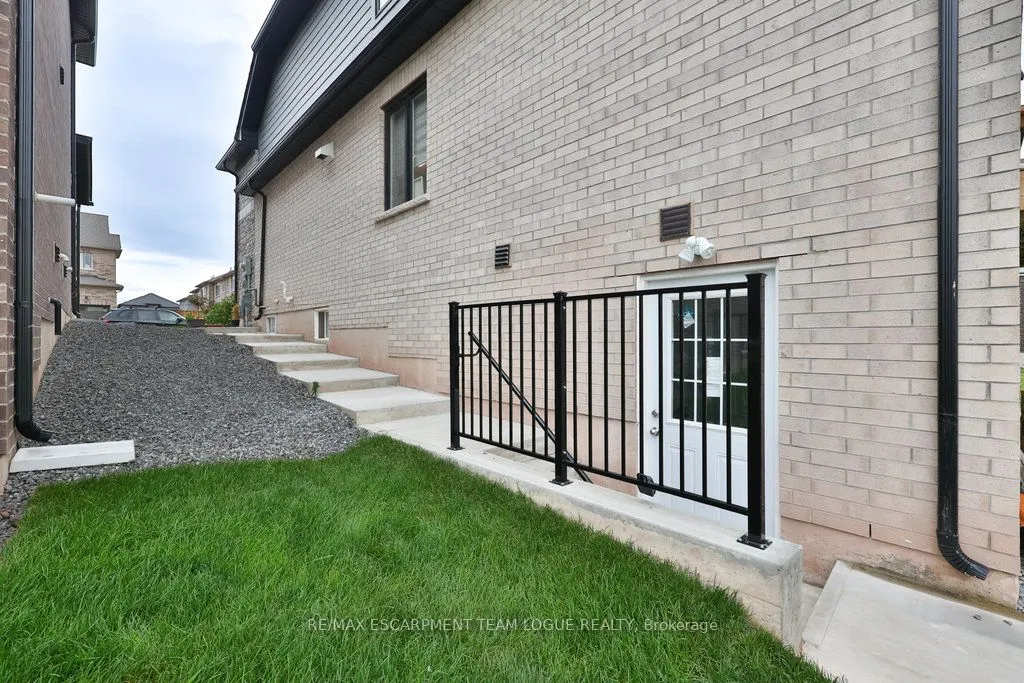 91 Midland Place, #Lower