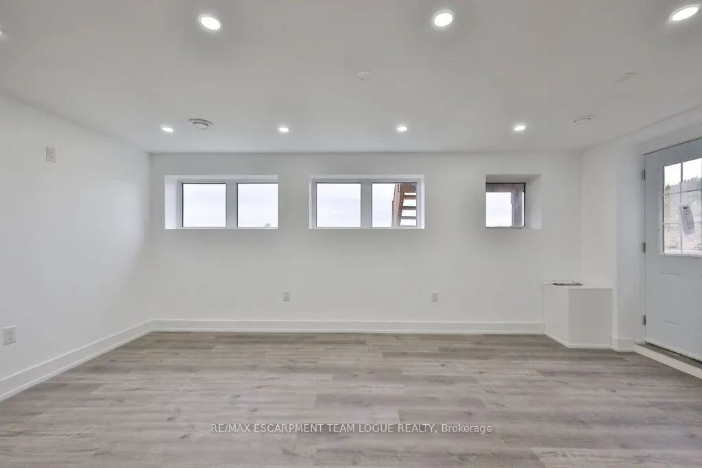 91 Midland Place, #Lower