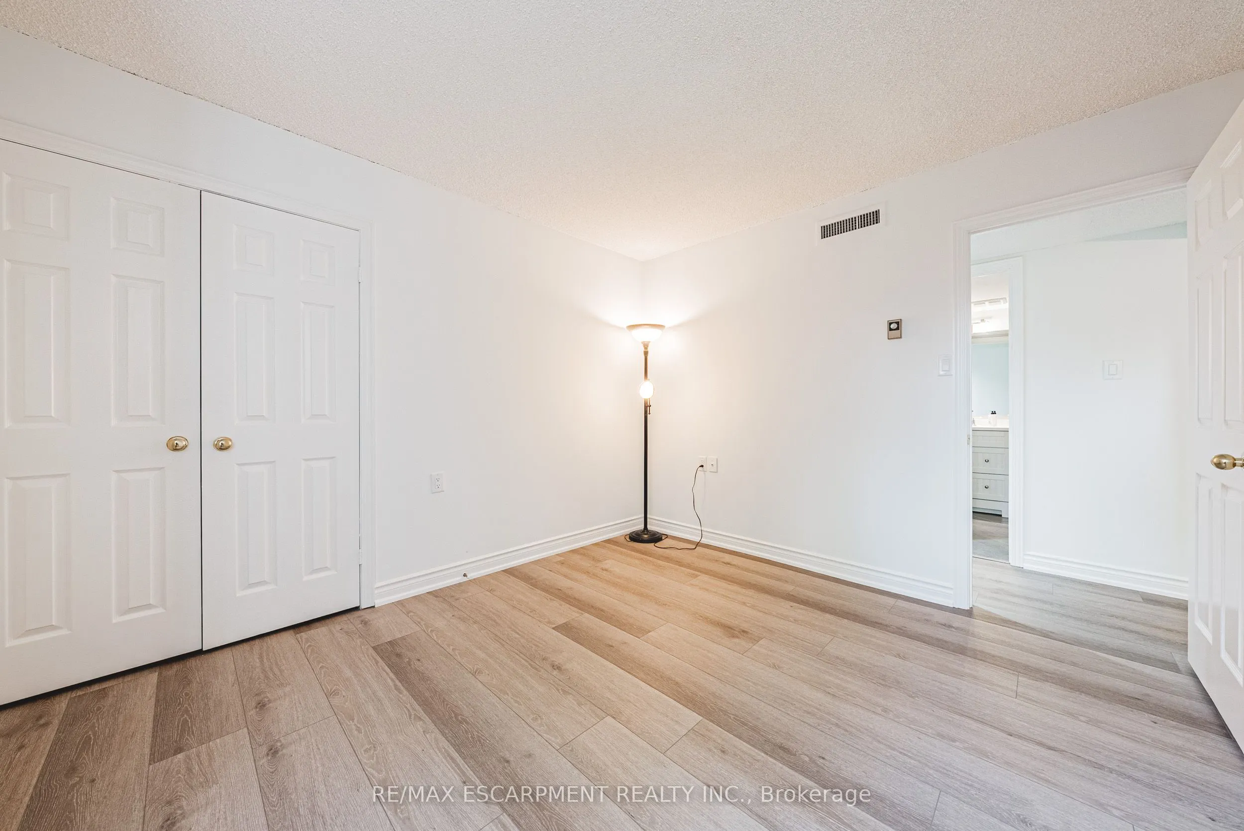 150 WILSON Street W, #215