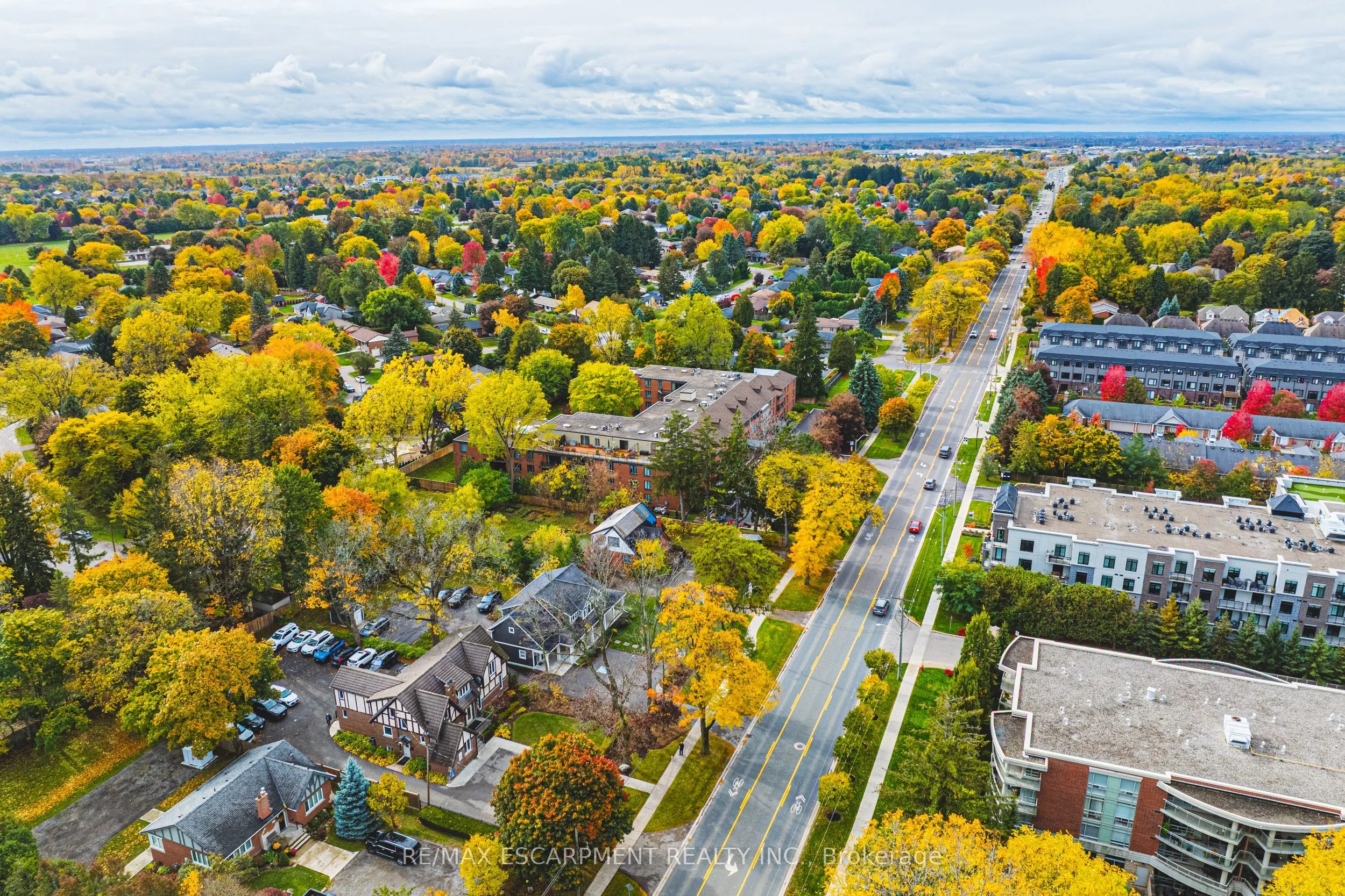 150 WILSON Street W, #215