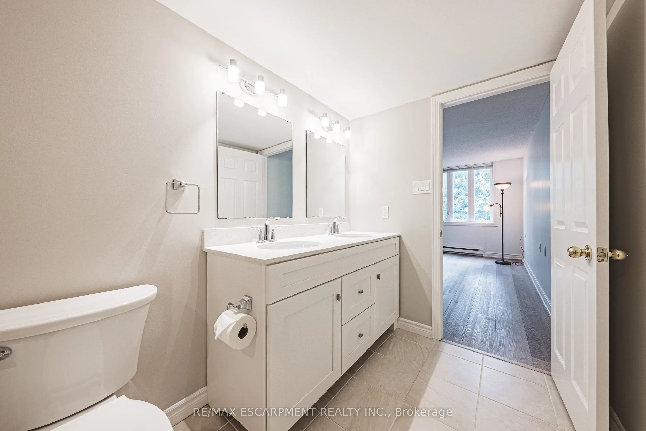 150 WILSON Street W, #215