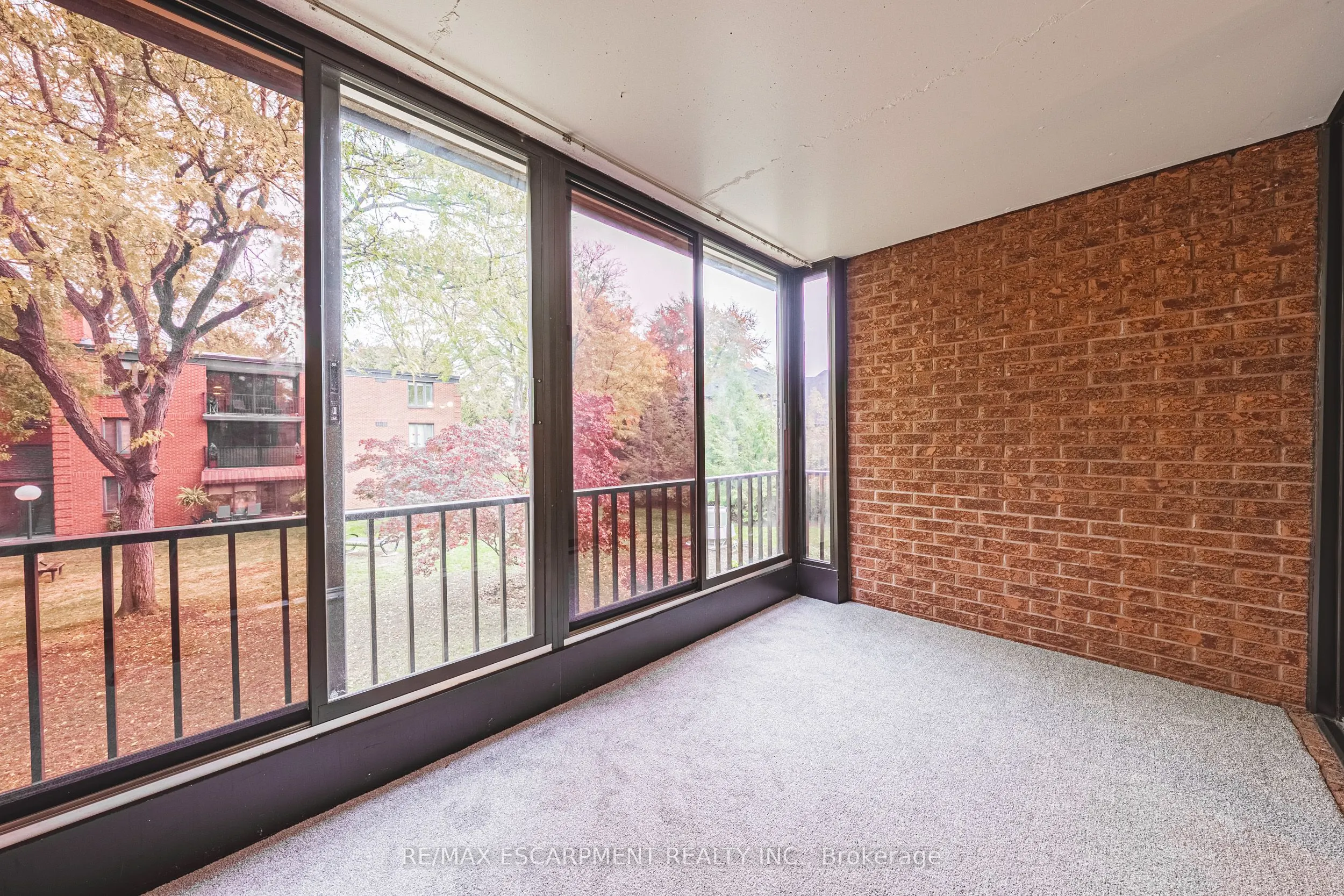 150 WILSON Street W, #215