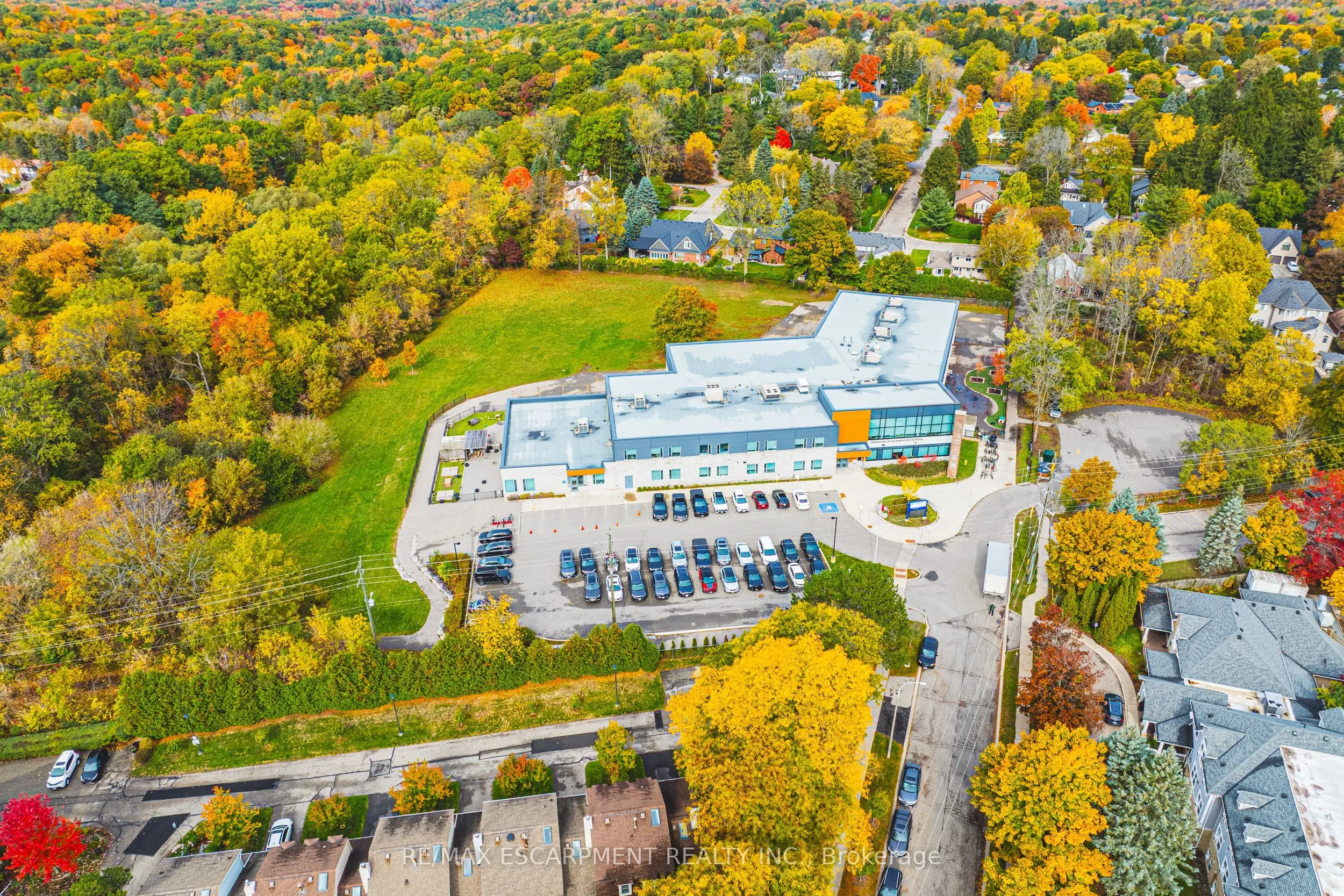 150 WILSON Street W, #215