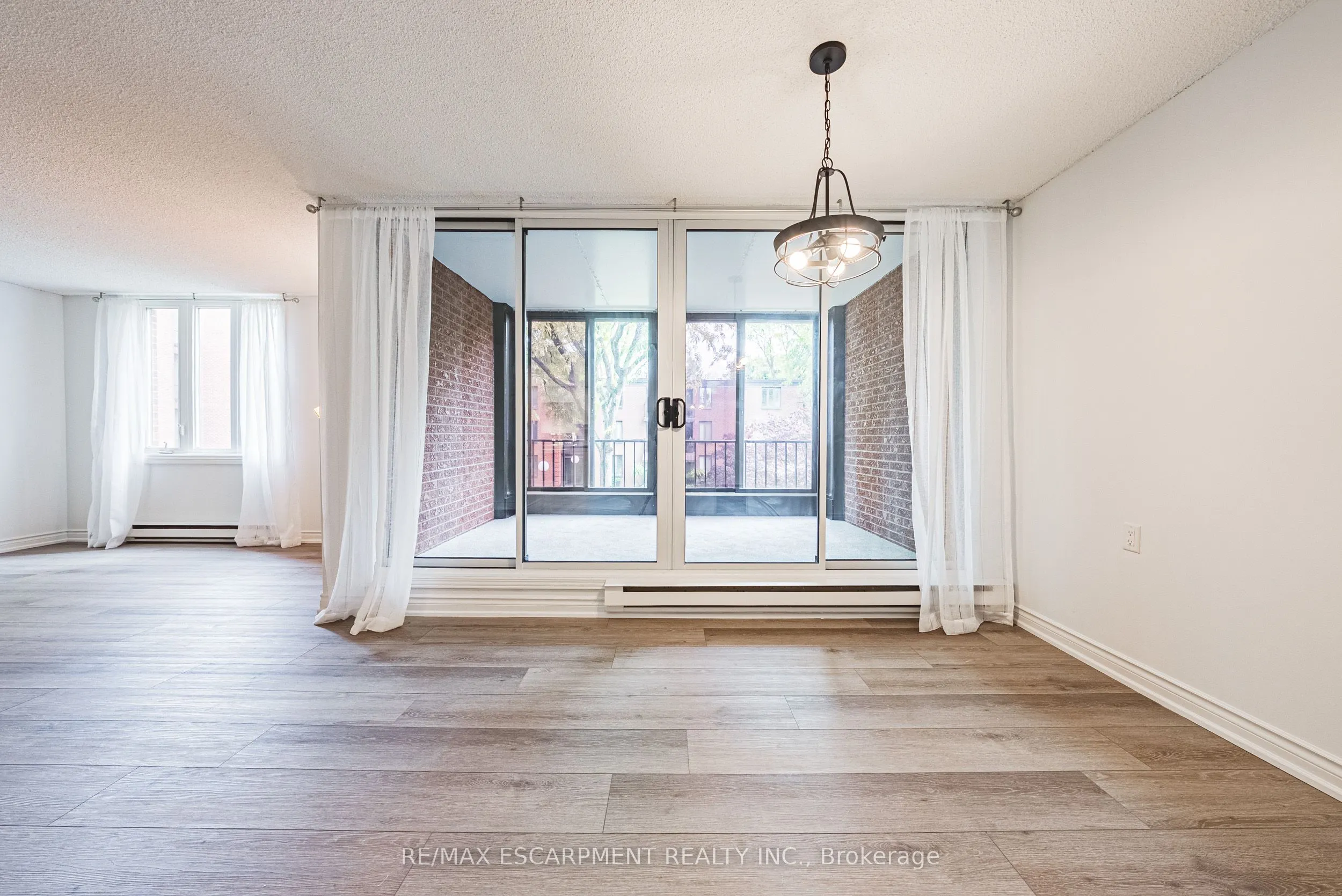 150 WILSON Street W, #215