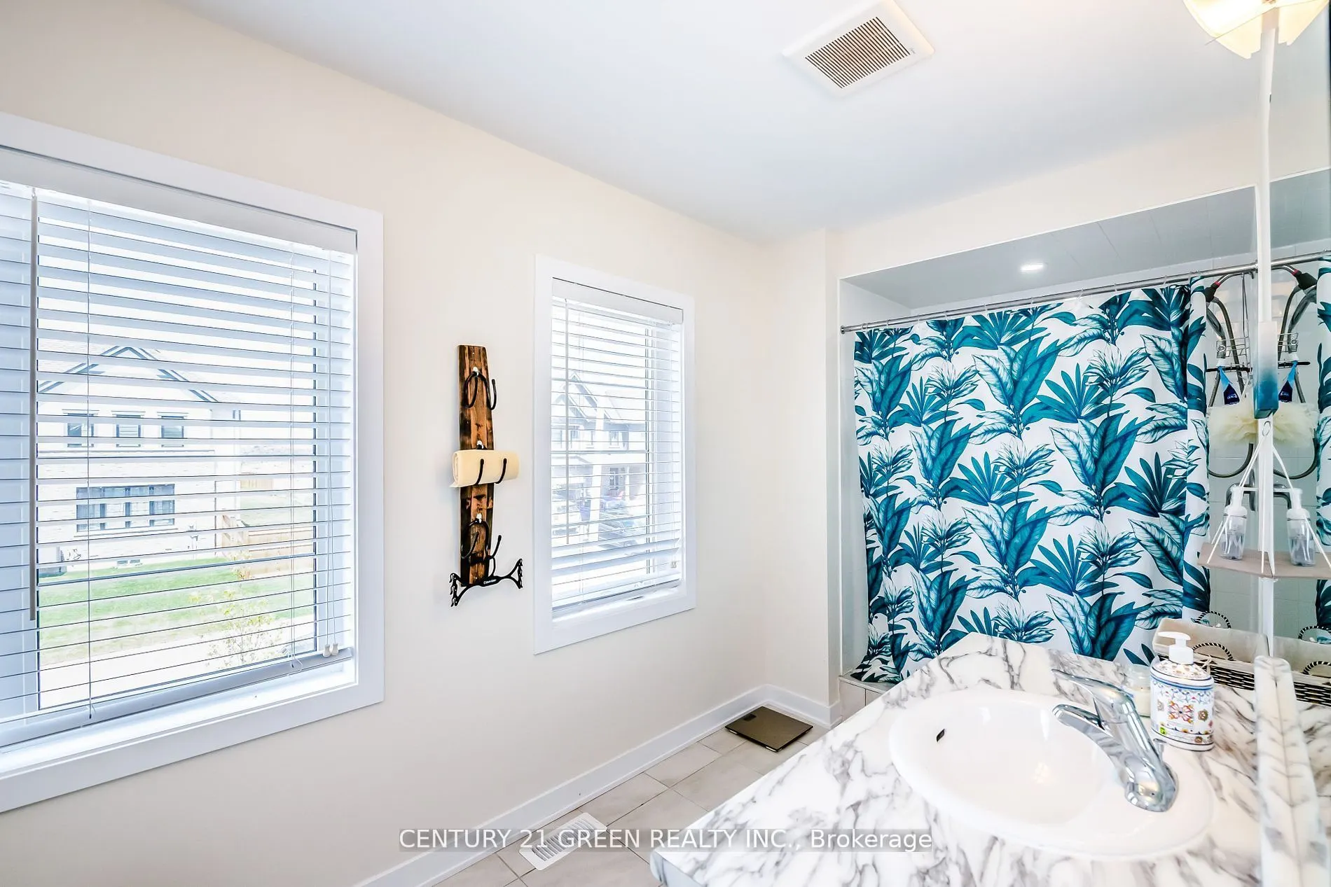 414 Eastbridge Avenue