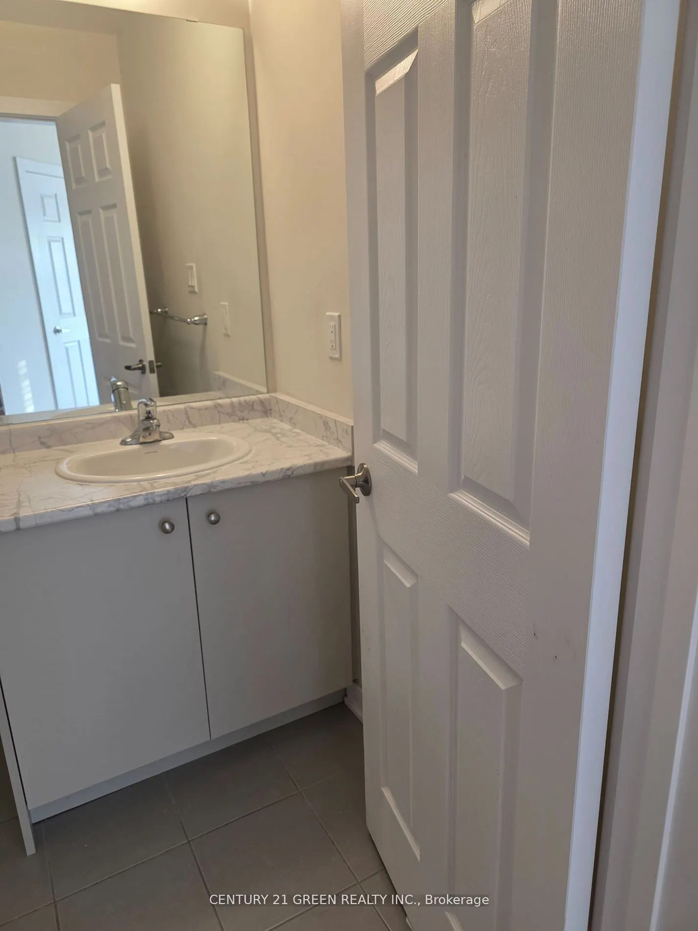 414 Eastbridge Avenue