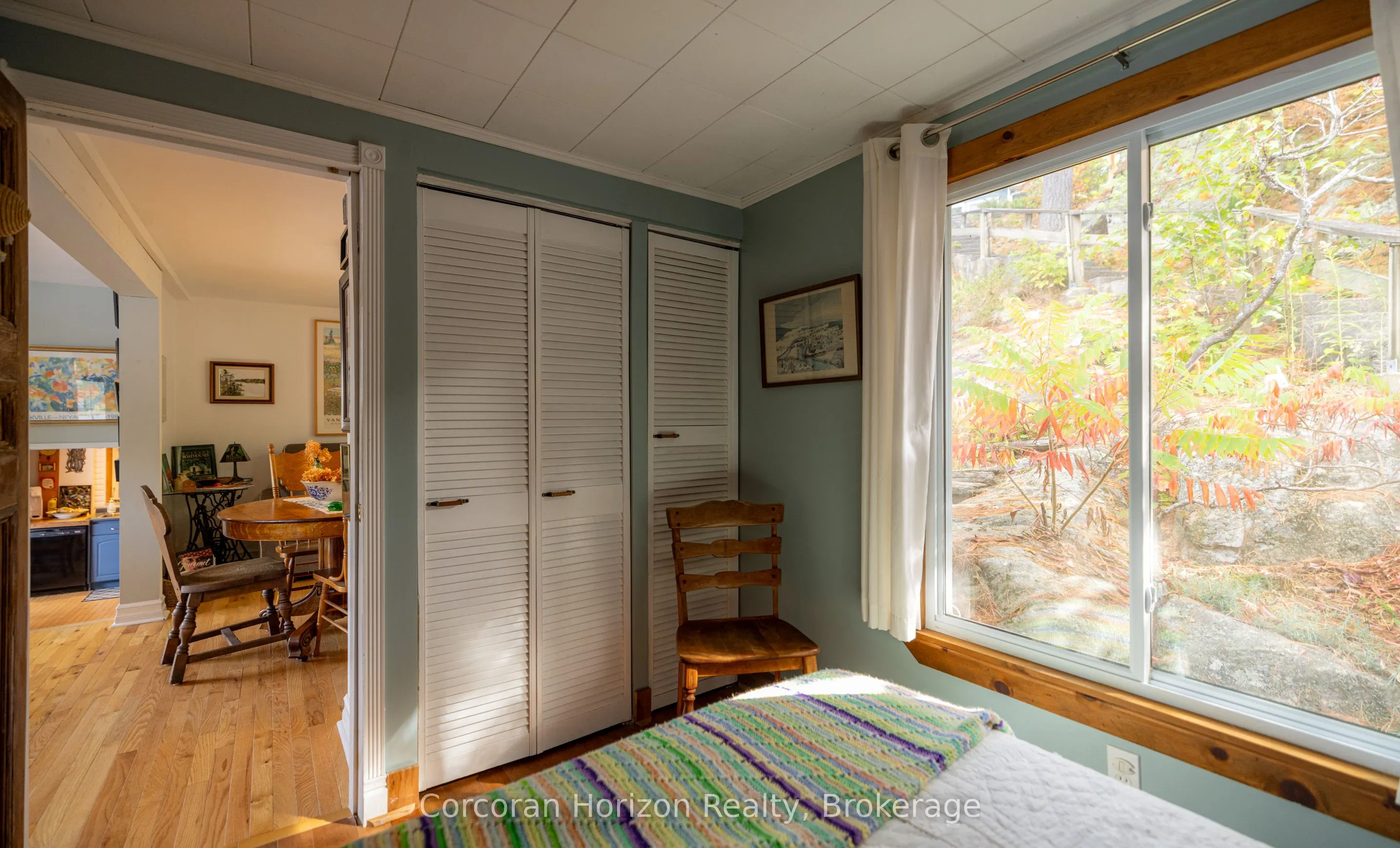 566 Hungry Bay Road W