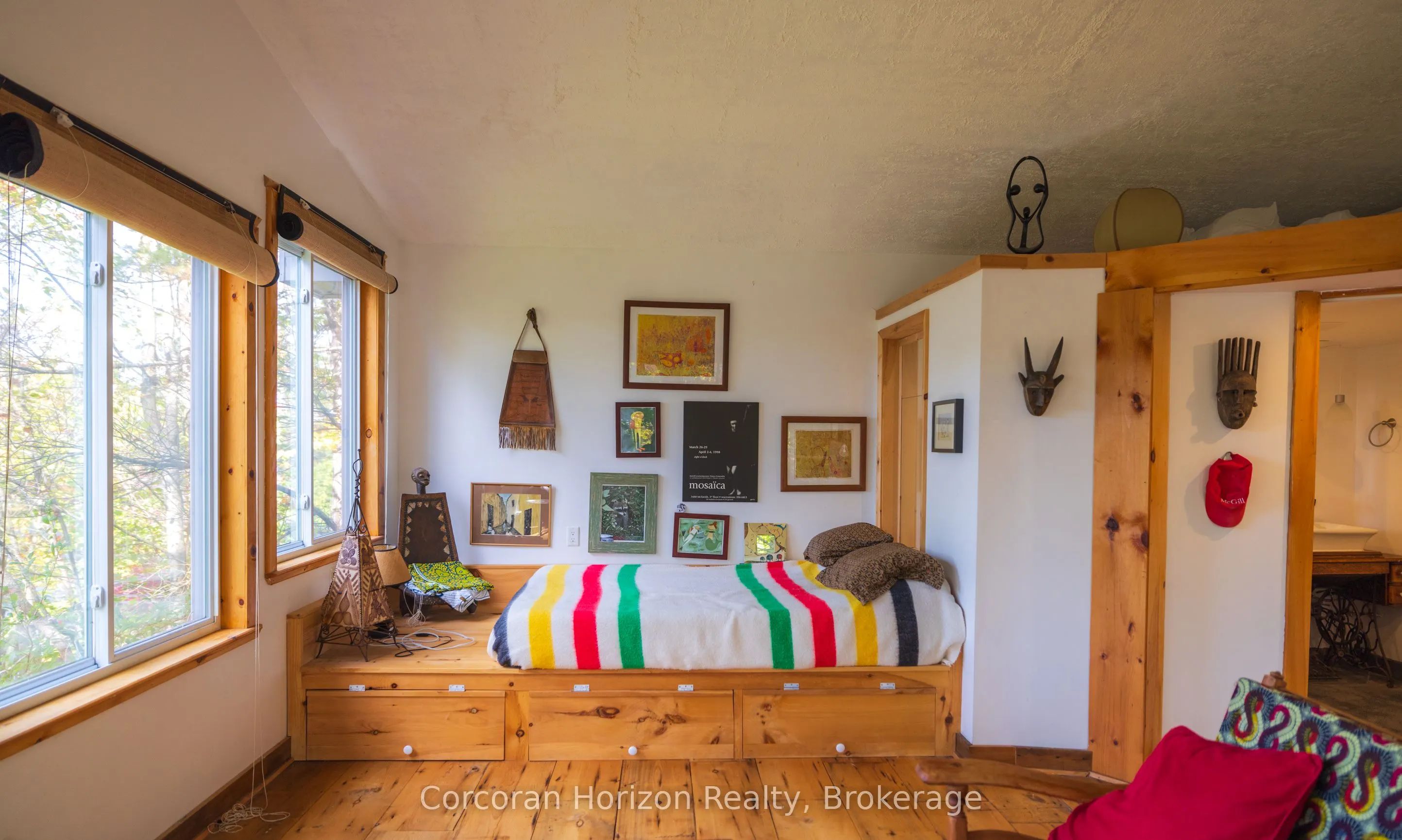 566 Hungry Bay Road W