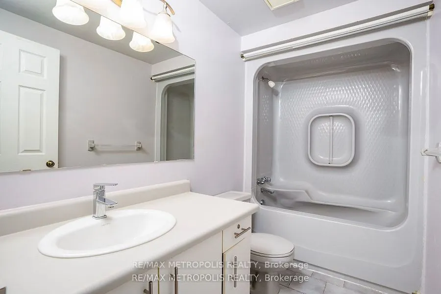 2 Royalwood Court, #59