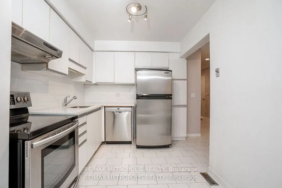 2 Royalwood Court, #59