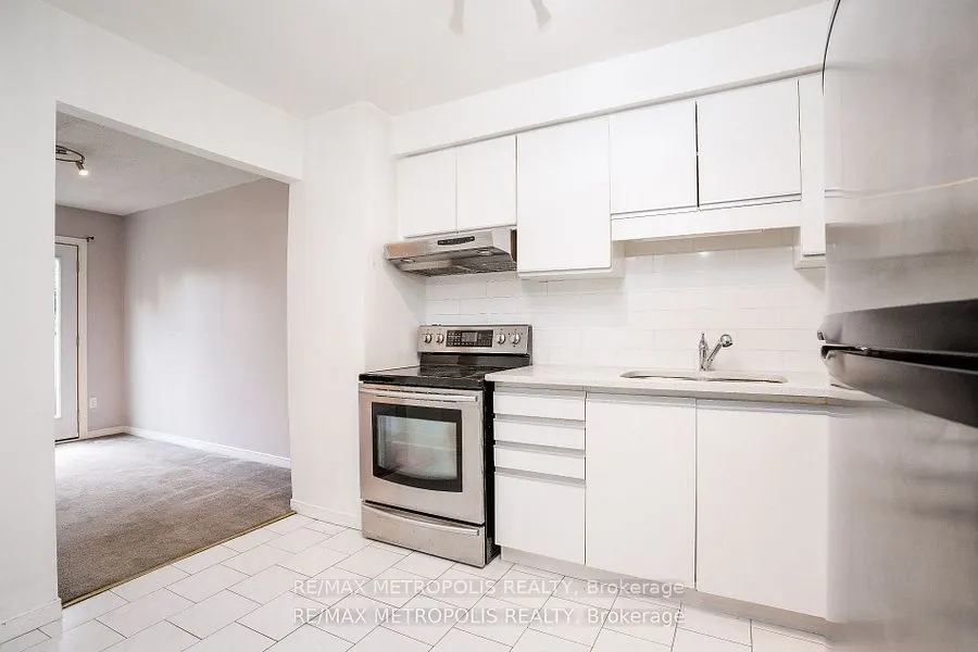 2 Royalwood Court, #59