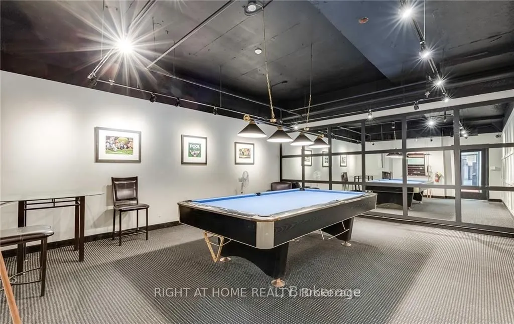 150 Charlton Avenue E, #3201