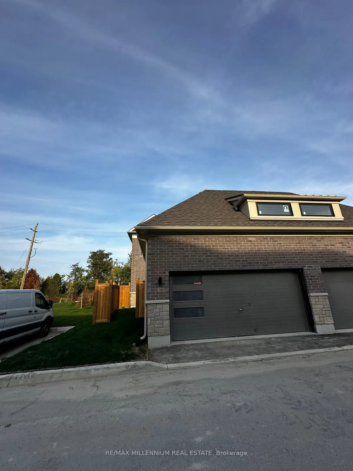 333 Lindsay Street N