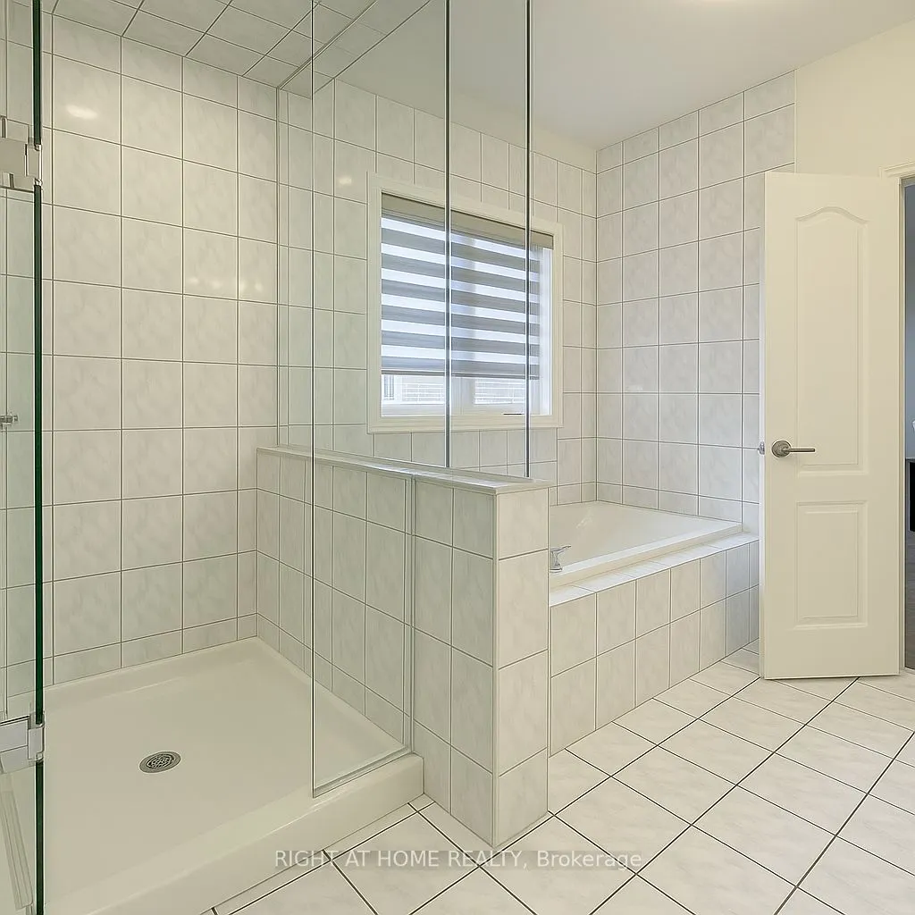 21 Trailbank Gardens