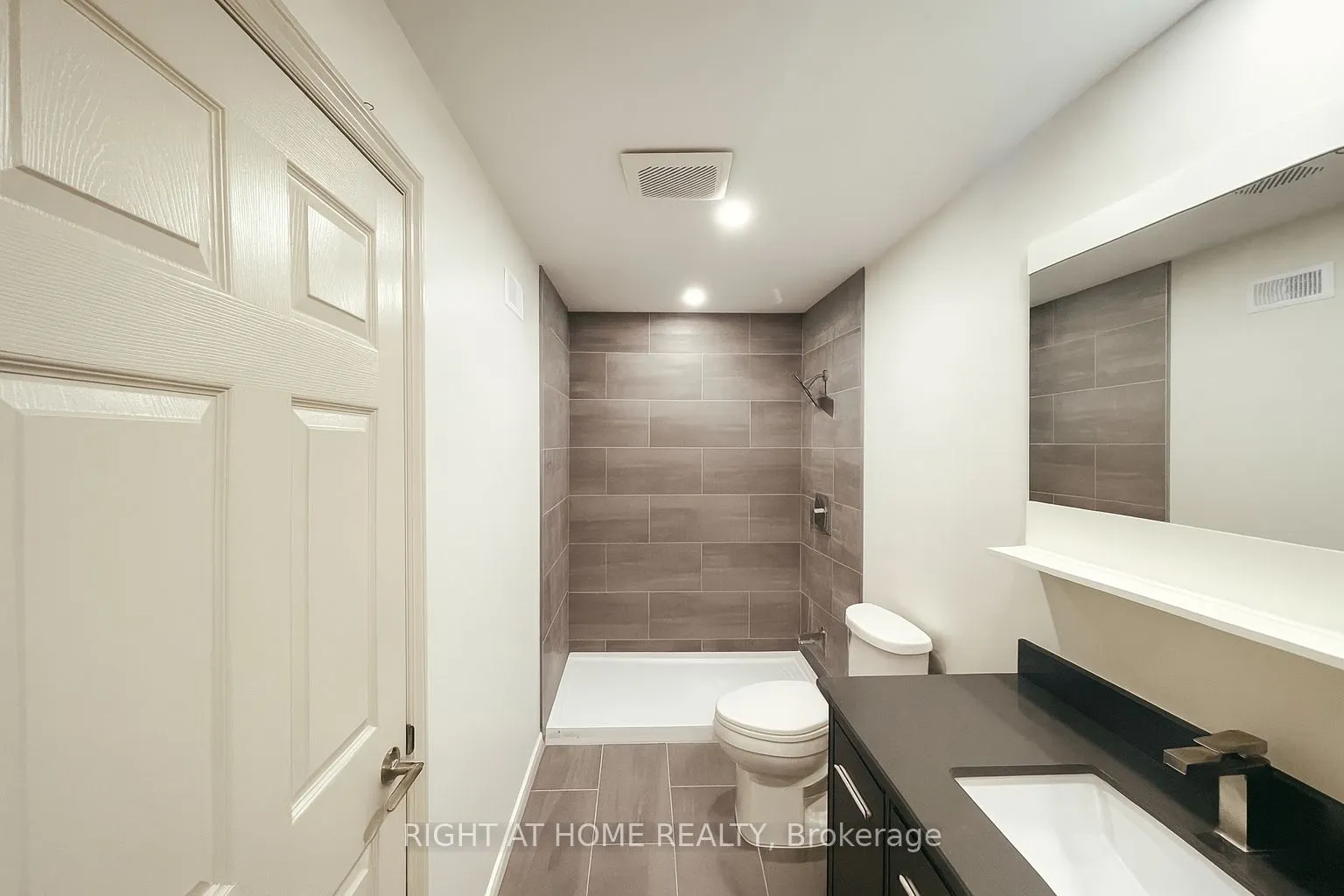 21 Trailbank Gardens