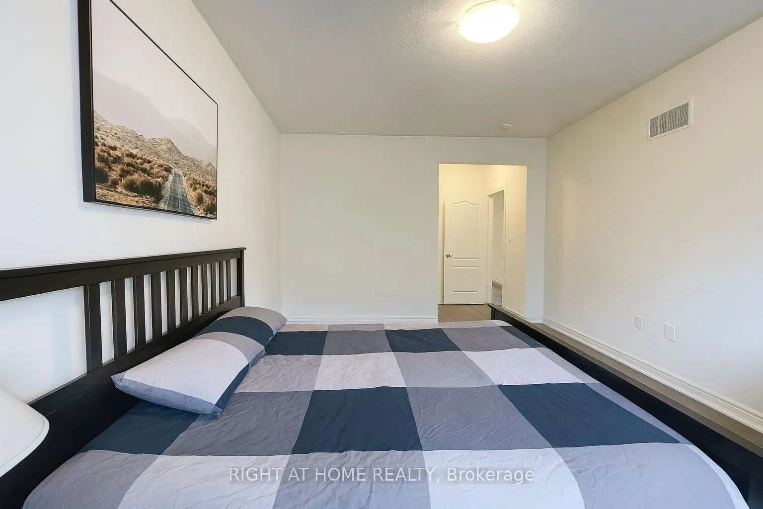 21 Trailbank Gardens