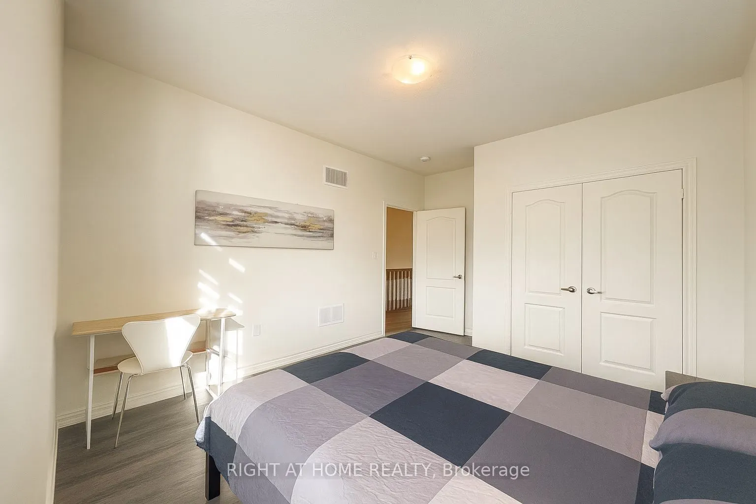 21 Trailbank Gardens