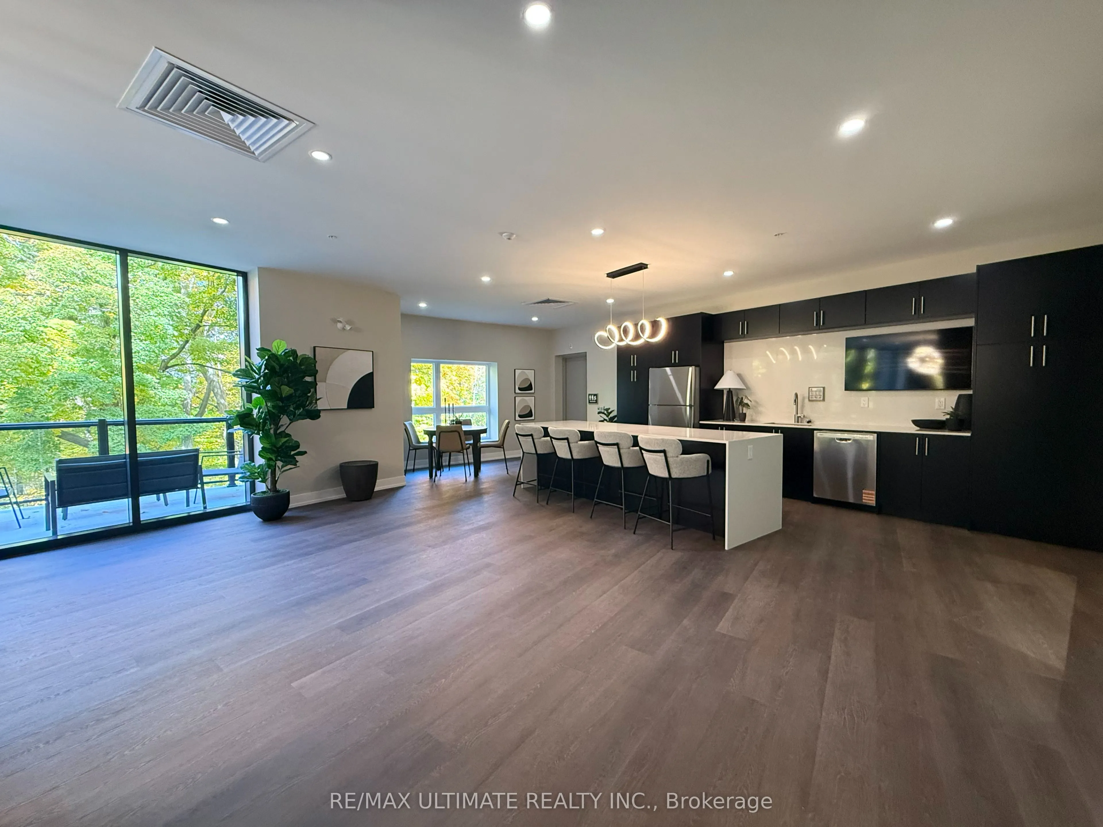 1100 Lackner Place, #213