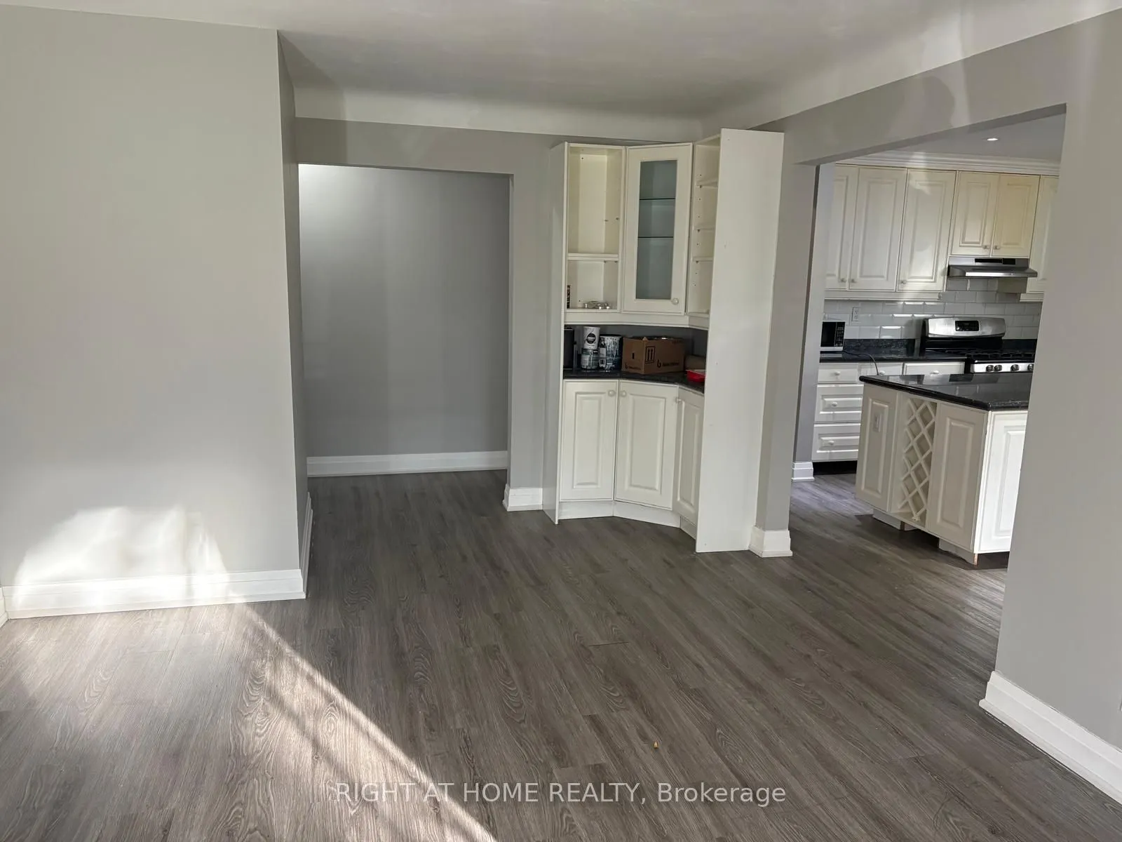 385 Montmorency Drive E