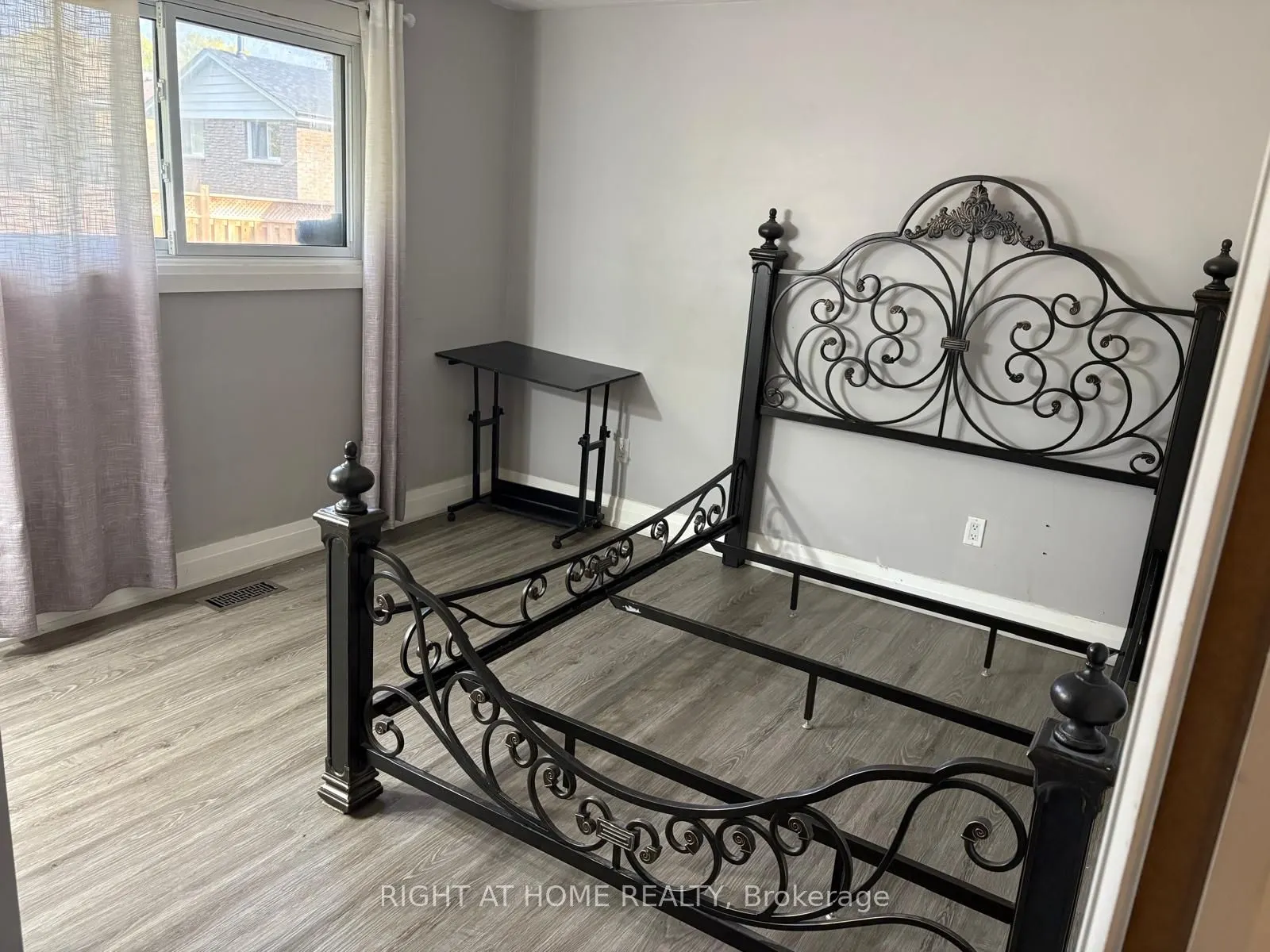 385 Montmorency Drive E