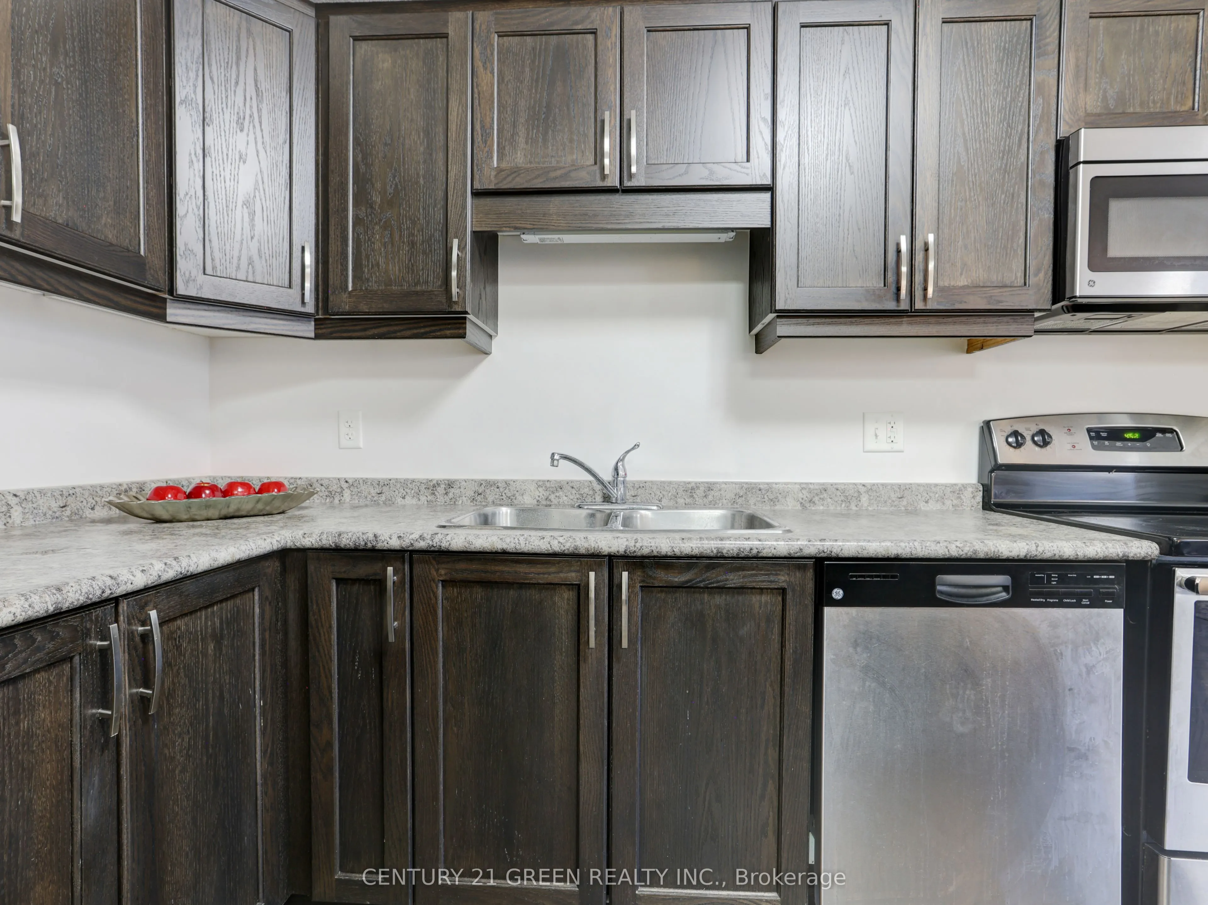 1989 Ottawa Street S, #23G