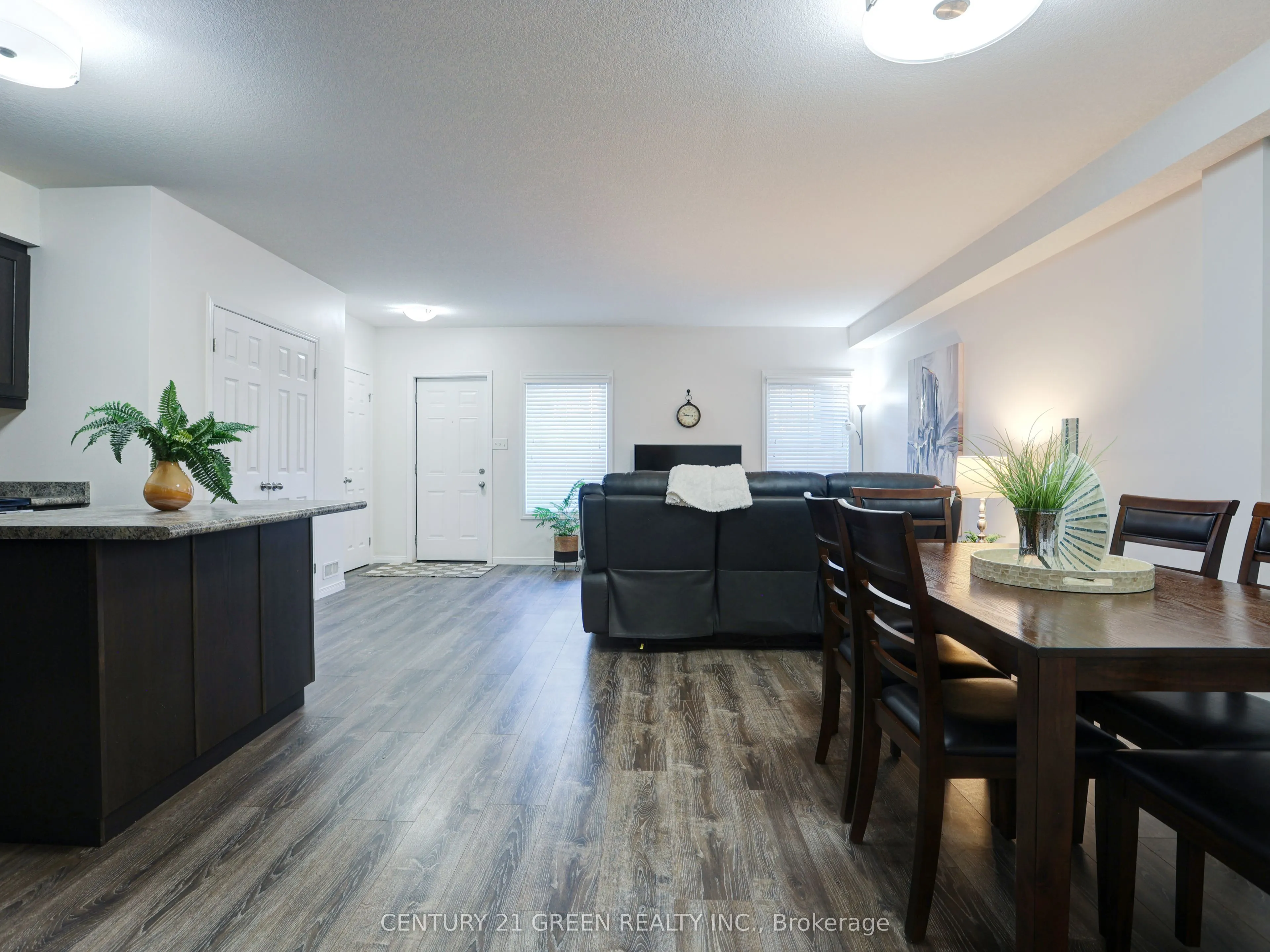 1989 Ottawa Street S, #23G