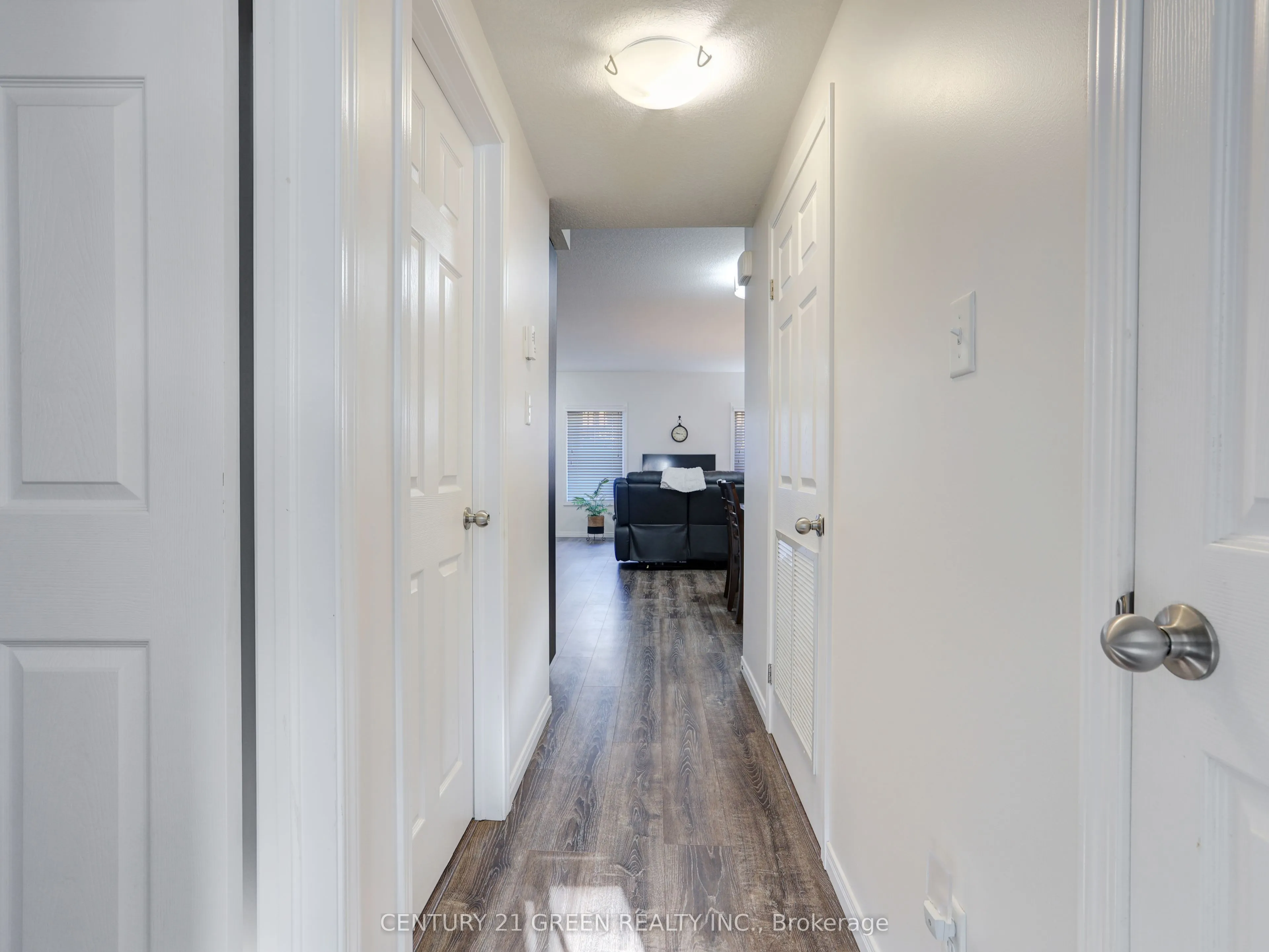 1989 Ottawa Street S, #23G