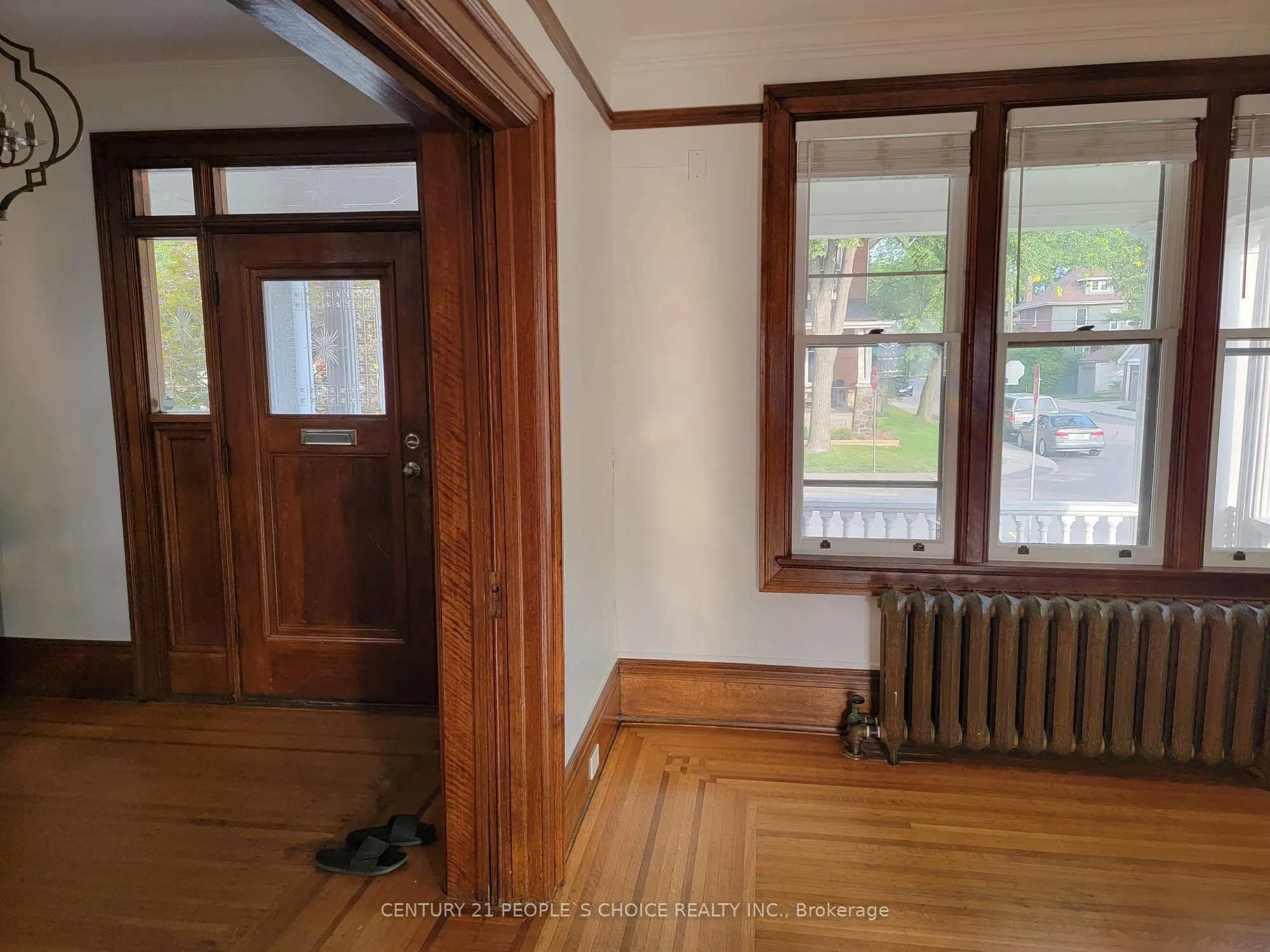 43 Barnesdale Avenue S