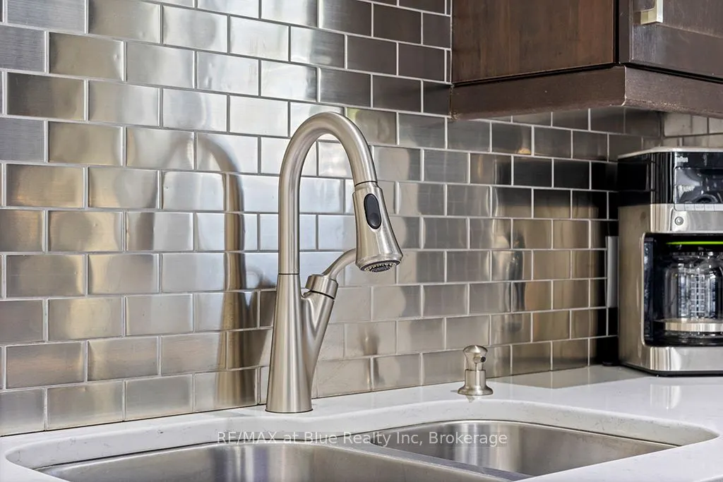 115 Fairway Court, #207